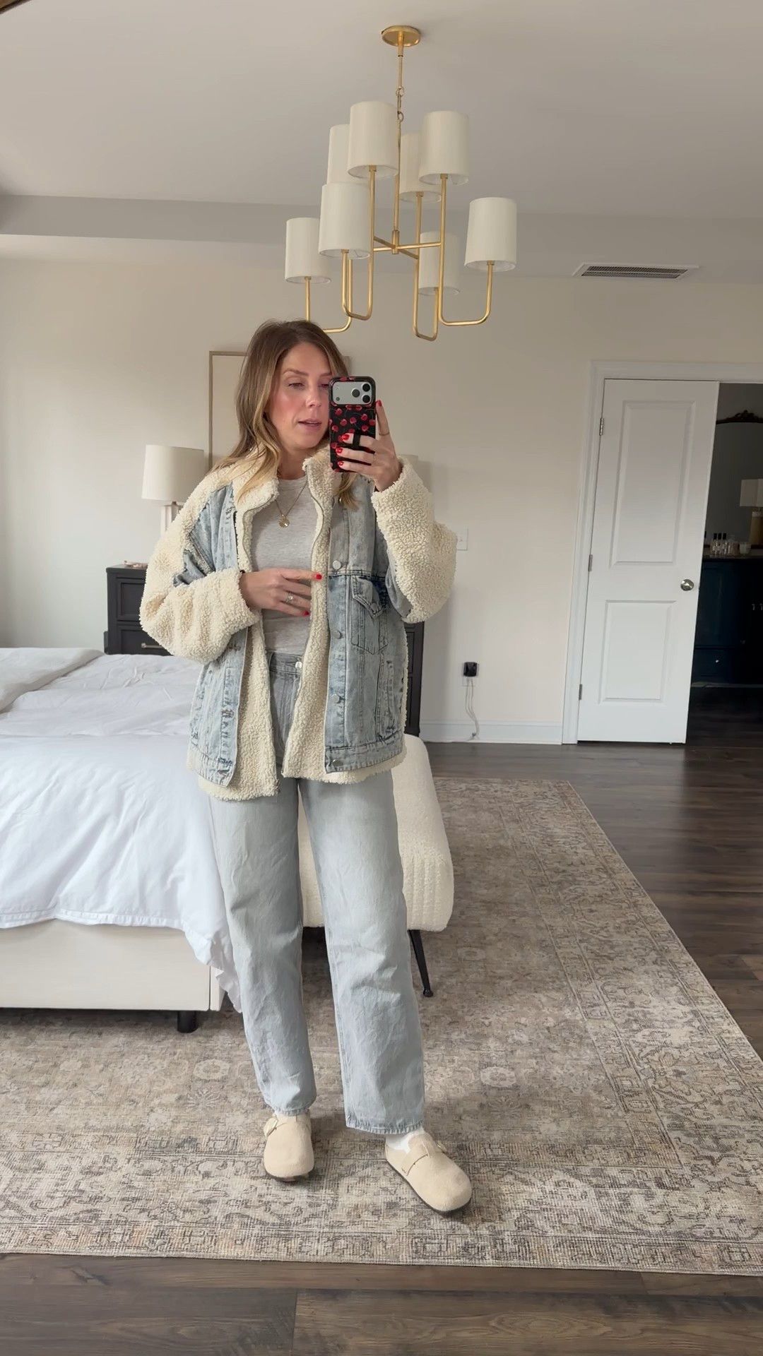 Jeans fit TTS (in a 26) and top fits TTS (in a 4) 