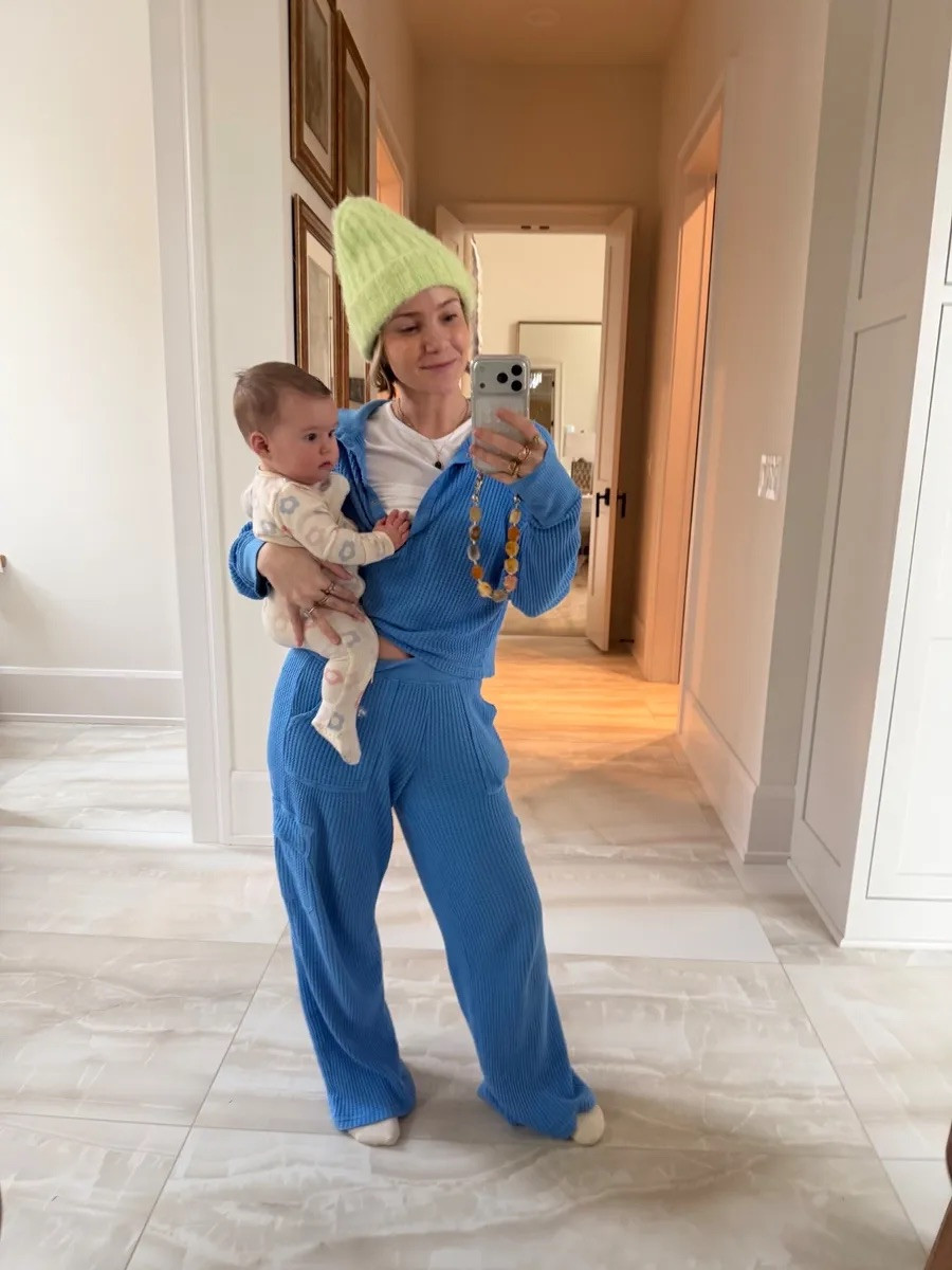 Aerie sale! If you are a rewards members get extra 10% off almost all Aerie today! Im a huge fan of their matching sets for lounge & travel 

#LTKSaleAlert