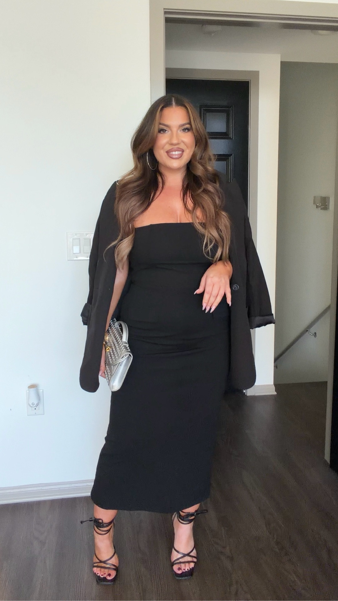 Amazon Night Out Look🌹 perfect for a date night, a birthday outfit, or the holidays!

Wearing an XL in both the dress and the blazer(slight stretch). Also linked up my favorite undergarments, lip, combo, and accessories!😘



#LTKFindsUnder50 #LTKHoliday