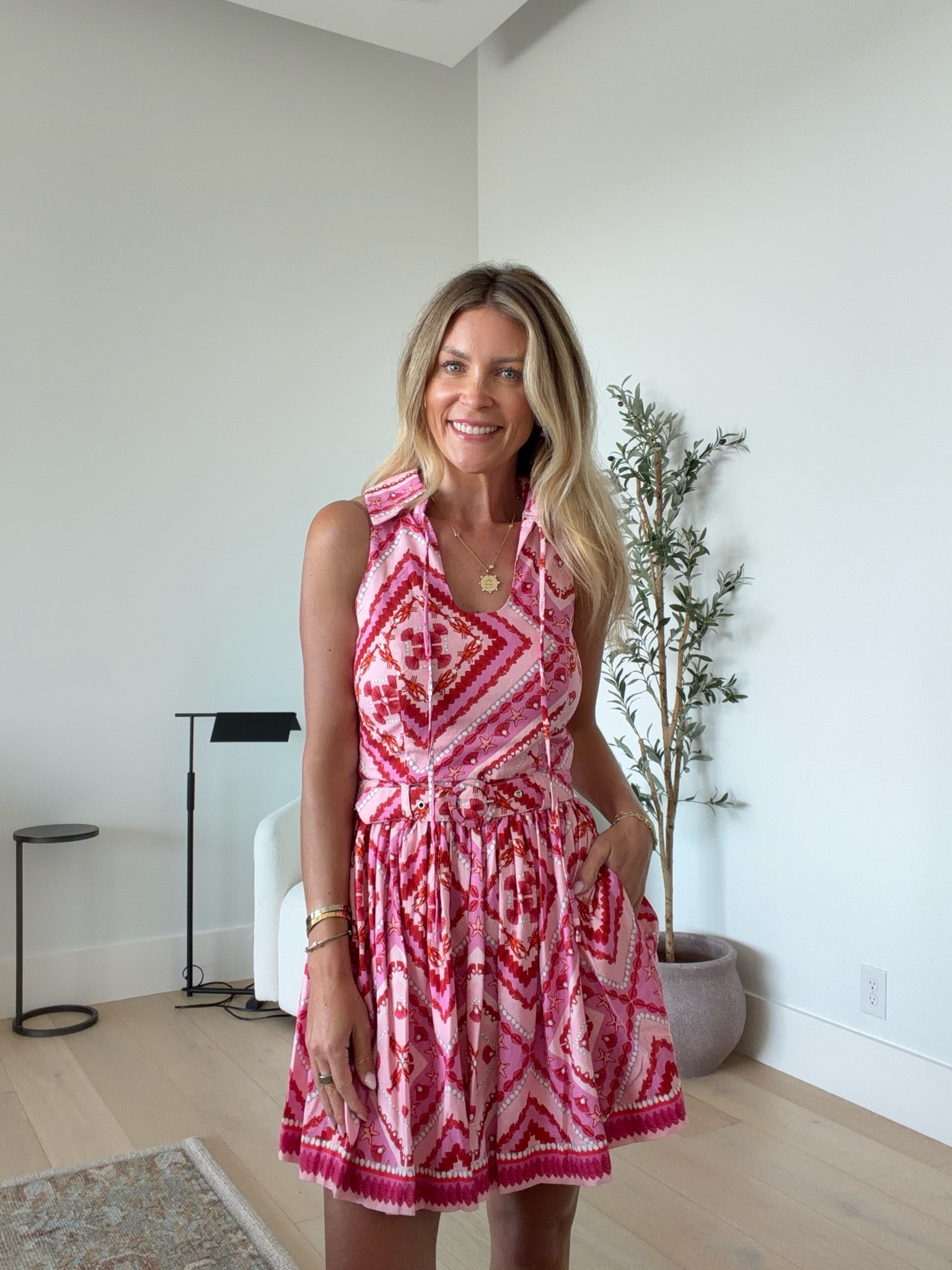 The cutest dress @macys is 50% off!! 💕 cute for country concert or date night!