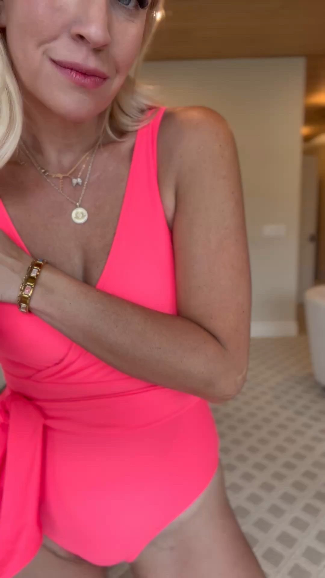 This swimsuit is very structured and has great support! I did a size small

#LTKmomlife #LTKdayinmylife #LTKootd