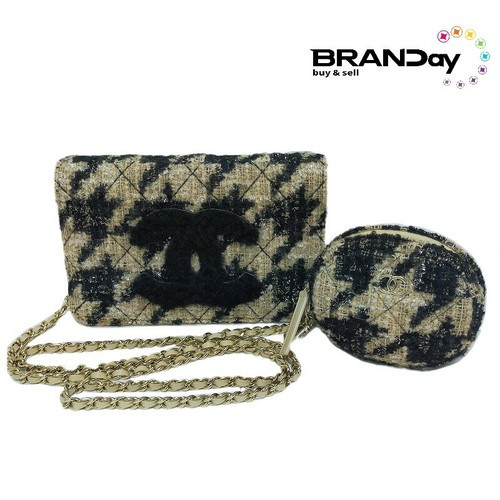 Authentic CHANEL 19 Wallet on Chain Houndstooth With a Pouch (3210511)  | eBay | eBay US