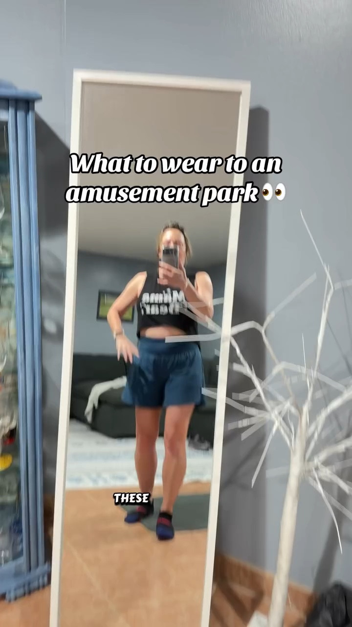 Halara 7-inch shorts are a comfortable and practical option for amusement parks, offering coverage, breathability, and all-day wearability. Halara_official #Halara #AmusementParkOutfit #ComfortStyle #SummerOutfit #OOTD https://liketk.it/652TN