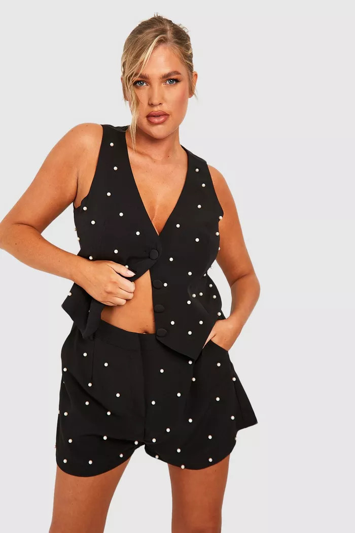 Plus Pearl Tailored Shorts | boohoo (US & Canada)