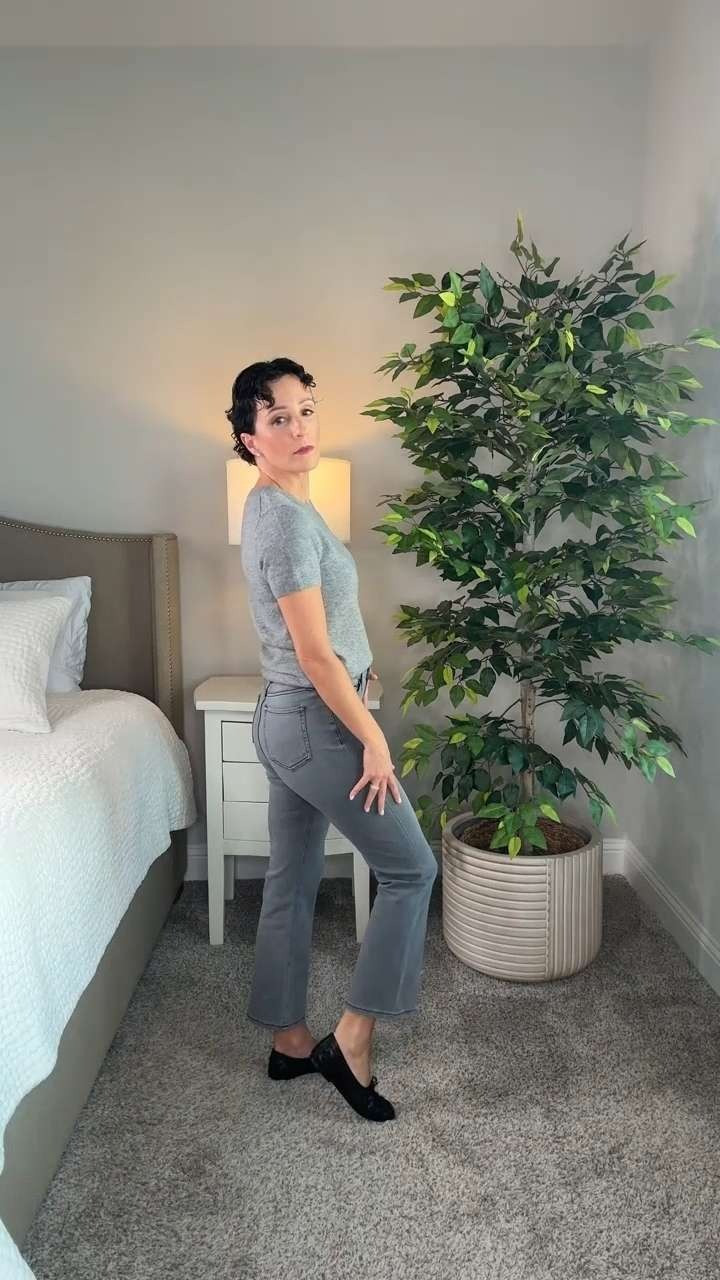 If loving great basics is wrong, I don’t want to be right. This Quince look is so simple and so good — cashmere tee, cropped denim, camel jacket, and the cutest little purse. Neutral-on-neutral perfection.

#quincepartner @onequince @Shop.LTK #liketkit 

 