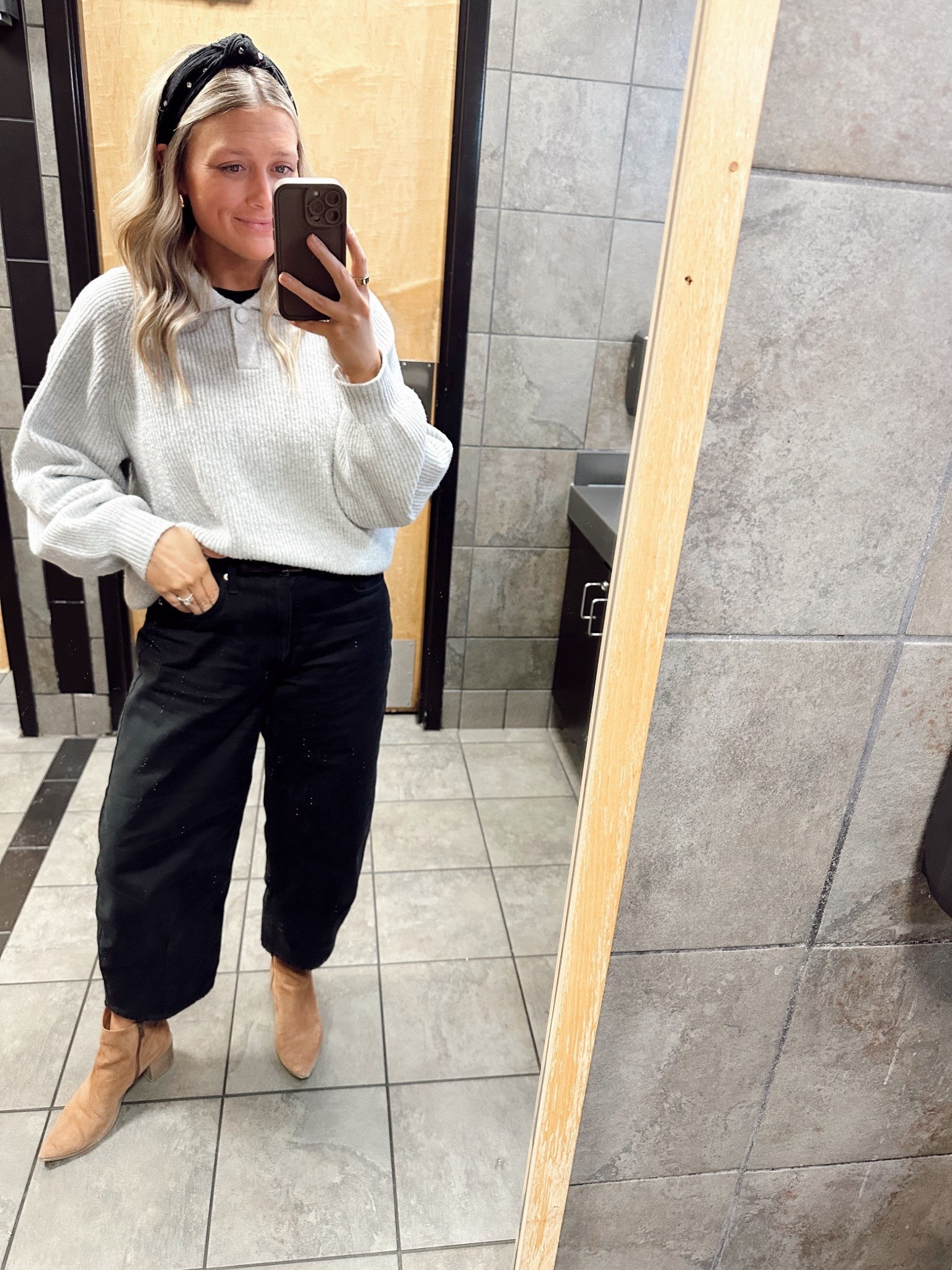 Saturday night fit 

#LTKgrwm #LTKmomlife #LTKootd