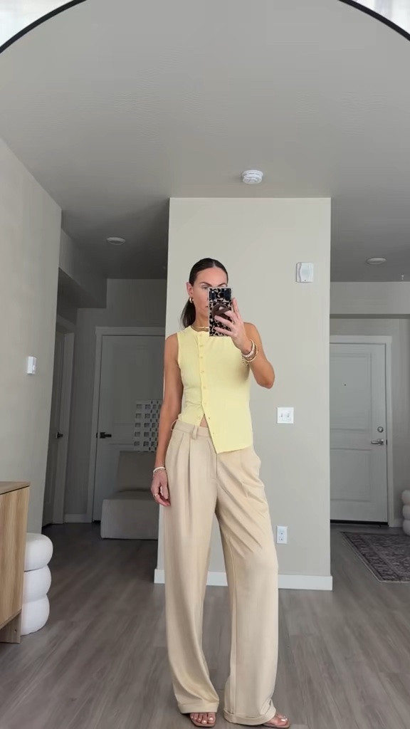 butter yellow top 
beige pants 
beige quilted jacket 
#revolve
revolve pants
