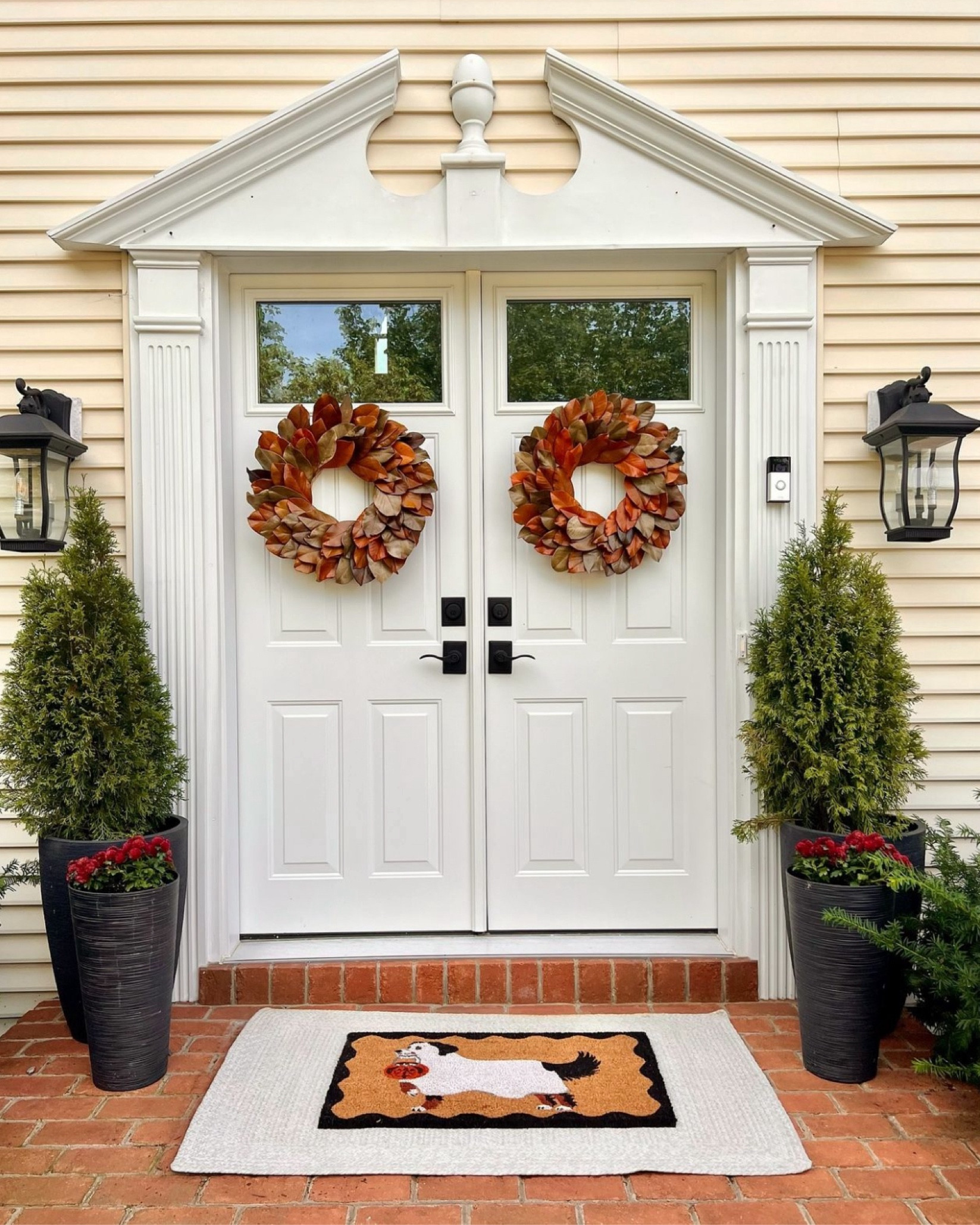 Front doors are all dressed up for fall 🤍🫶 

#LTKSeasonal #LTKHalloween #LTKxPrimeDay