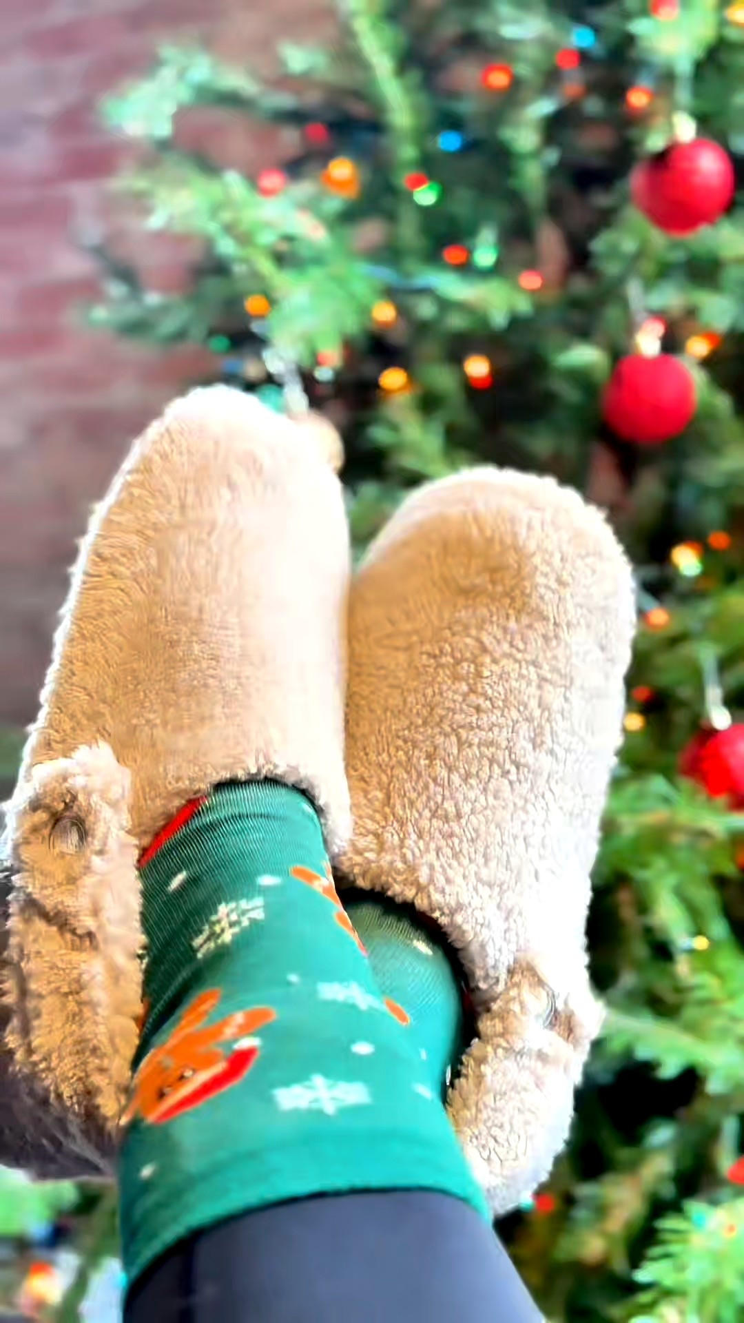 If you want something cozy for the holidays, these Classic Cozzzy Slippers are really good. They warm you up right away, feel soft inside, and have a little grip on the bottom so you’re not sliding around. I’m wearing them in Mushroom while wrapping gifts and relaxing by the tree 🎄 but there are so many cute colors to choose from. They’re the kind of thing you don’t realize you needed until you put them on—warm, simple, and really comfortable.
And since we’re in Black Friday / Cyber Monday mode, Crocs has up to 60% off select styles right now (prices are already marked). A good time to snag a cozy pair for yourself or a gift 🤍
#crocspartner #ad @crocs

#LTKCyberWeek #LTKGiftGuide #LTKHoliday
