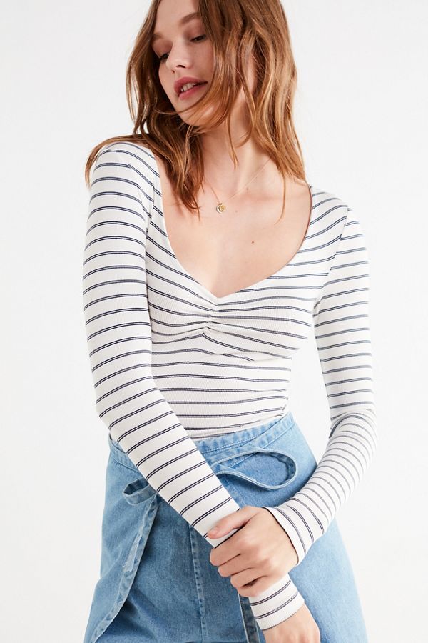 UO Kylie Plunging Long Sleeve Tee | Urban Outfitters (US and RoW)