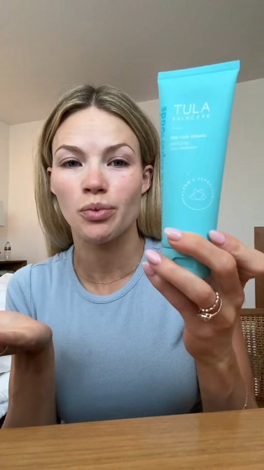 Tula sunscreen is my favorite! 

sunscreen l skincare 