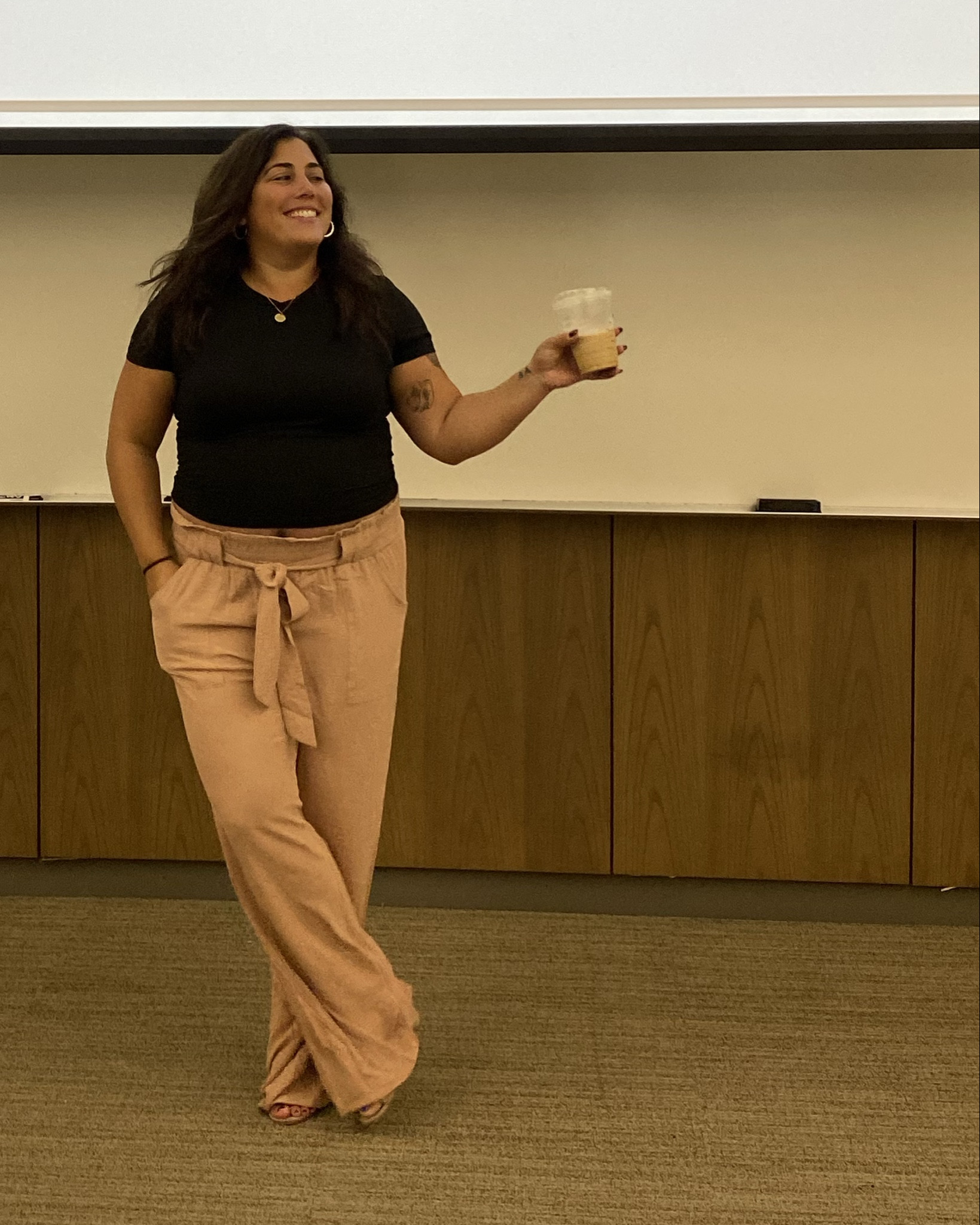 Professor for a day!

Well.. an hour. I had the honor of speaking to a Communications class this week and here’s my guest presenter for!

A staple tee, flowing pants (you might recognize these.. I have posted them in green!), and my everyday accessories.

Wearing a size L for everything!

I’ll post another photo that shows the color a bit better but I’m so proud of this moment that I had to share with you guys🫶

#LTKWorkwear #LTKMidsize #LTKFindsUnder50