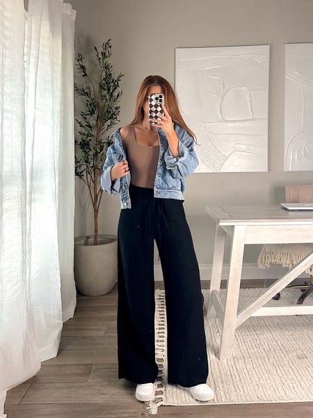 bodysuit: xs // jean jacket: linked similars (xs) // pants: small // sneaker: i’d recommend sizing up
