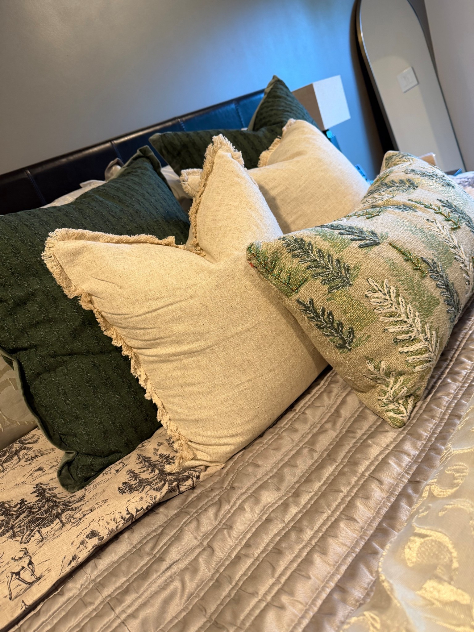 Pillow talk! Earthy tones 

#LTKmomlife #LTKHoliday