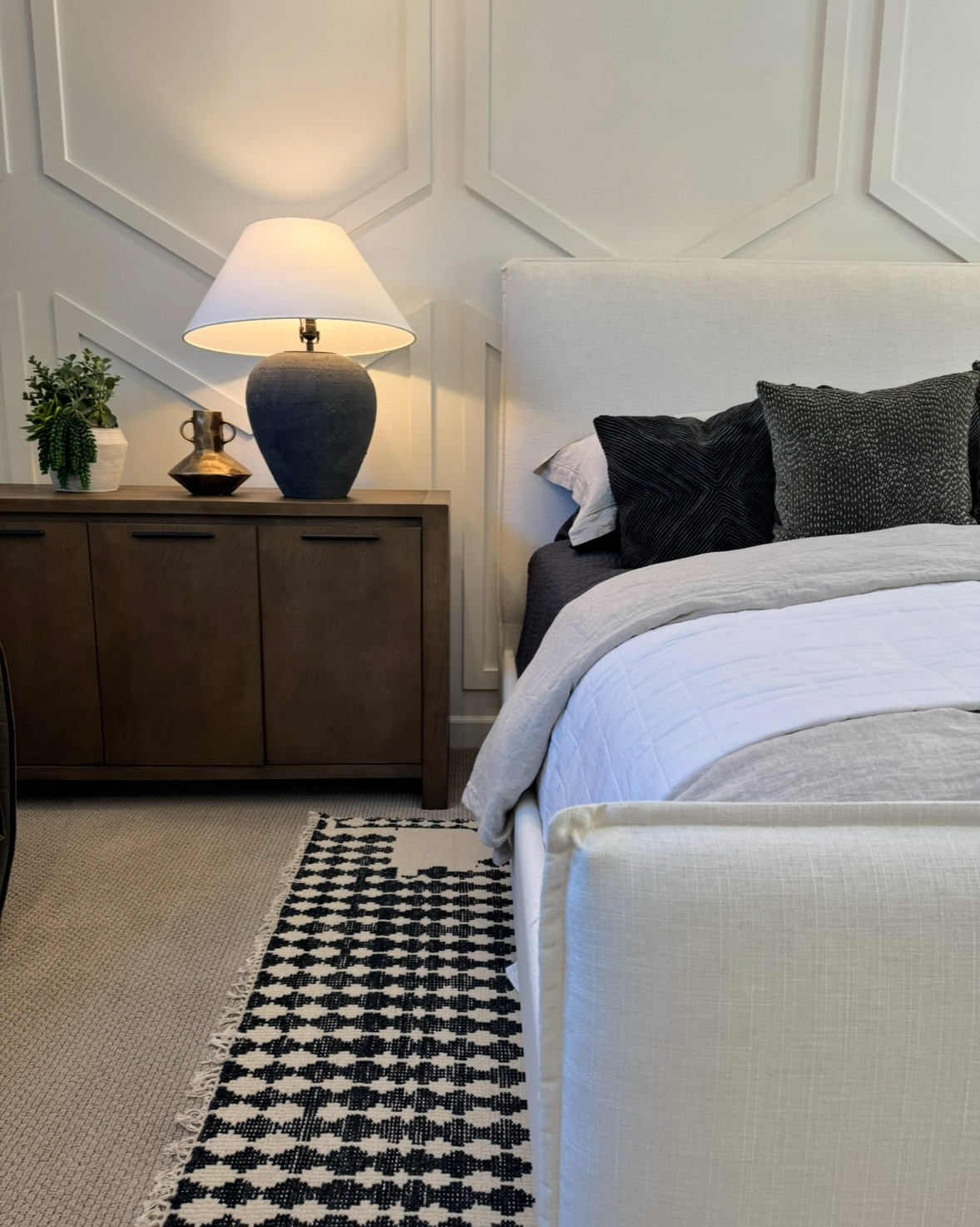 Want this primary bedroom look without the high price tag? I found budget friendly pieces that create this exact vibe, every item is linked and ready to shop below 👇🏻

#LTKHome