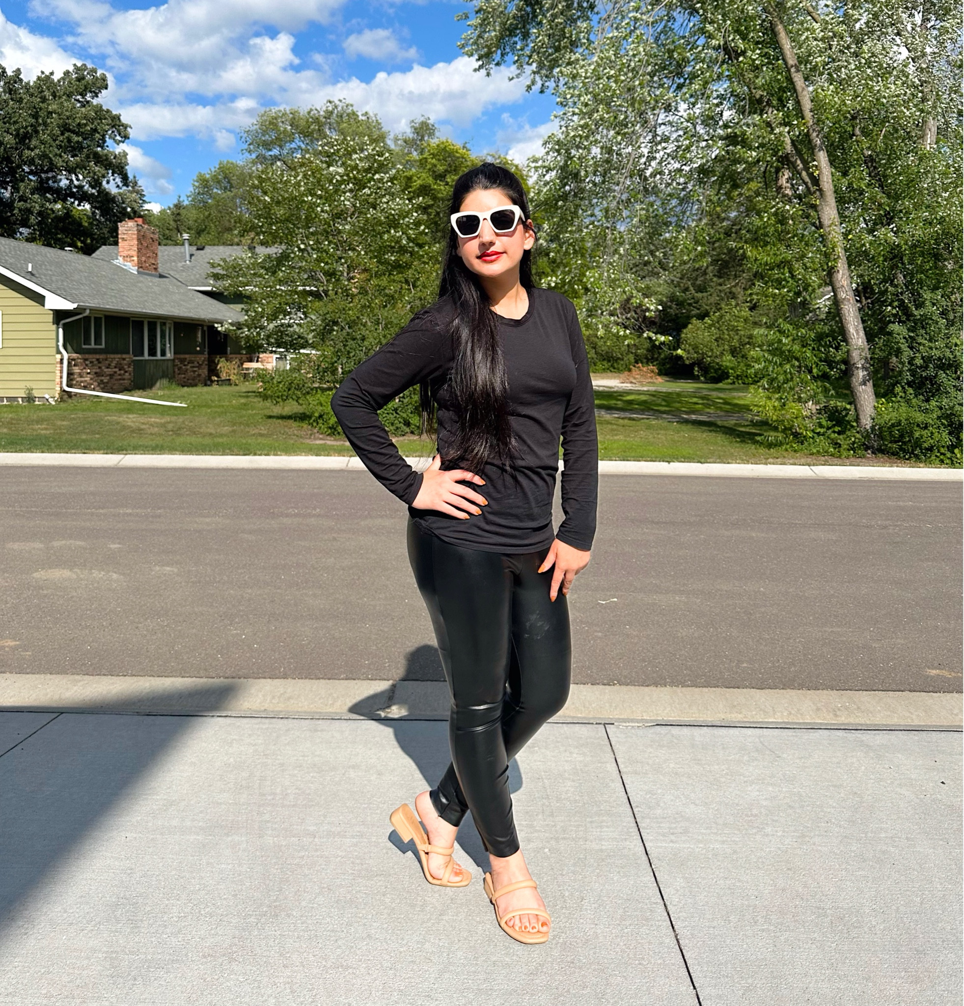 Lady in black

#LTKSeasonal #LTKFind #LTKstyletip