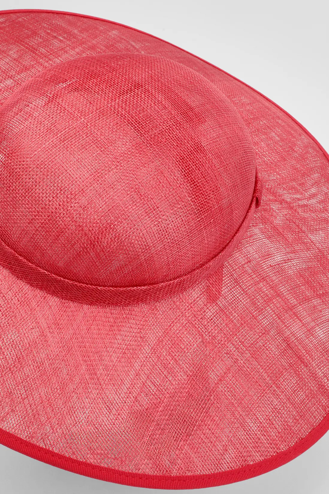 Grosgrain Trim Large Disc Fascinator | Karen Millen