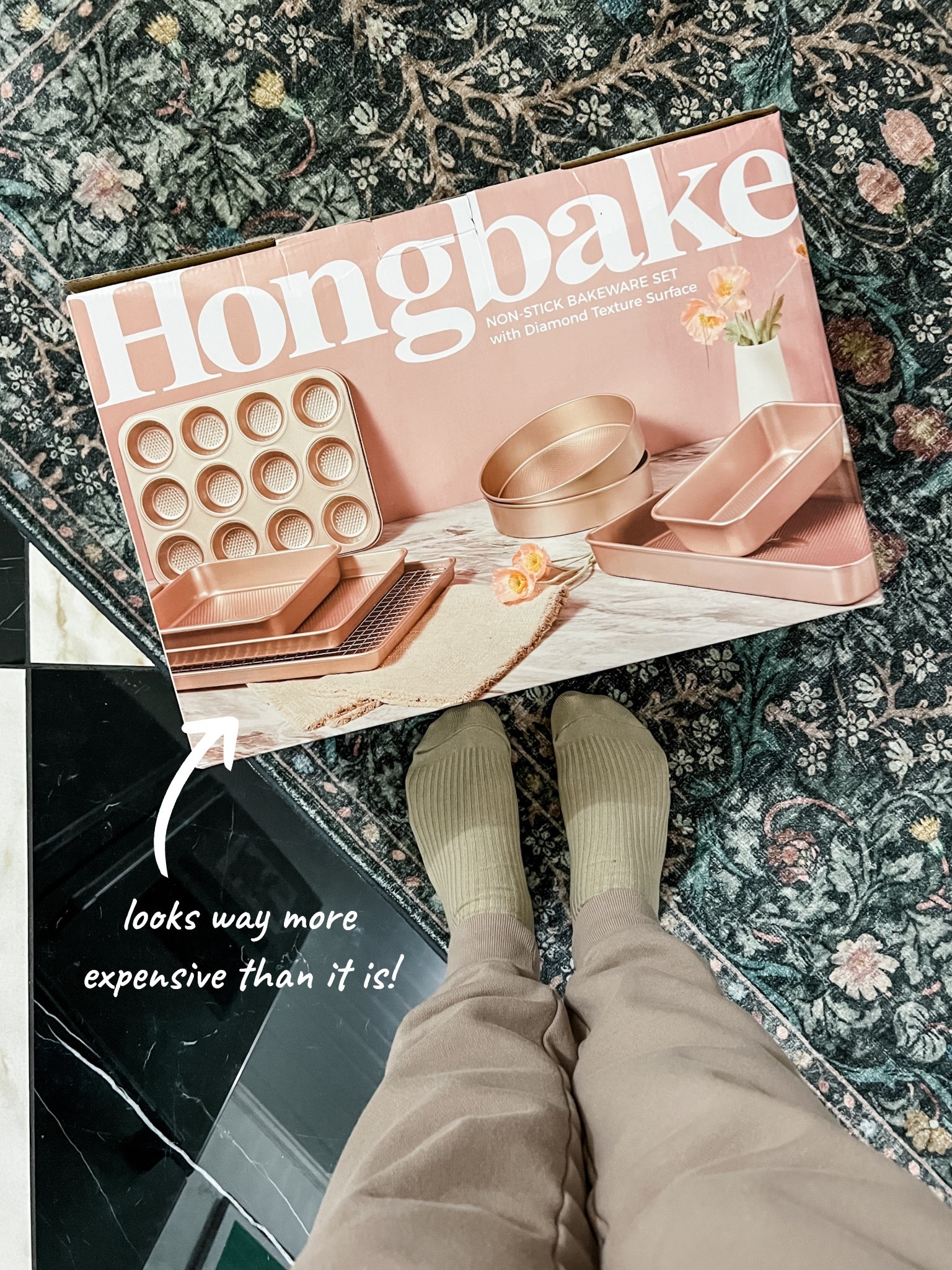 Found this champagne gold bakeware on Amazon and I’m blown away at how nice it is! It looks and feels expensive, every piece is thick and sturdy, and the price is fantastic! Such a good upgrade from my 10 year old baking pans.

#LTKHome