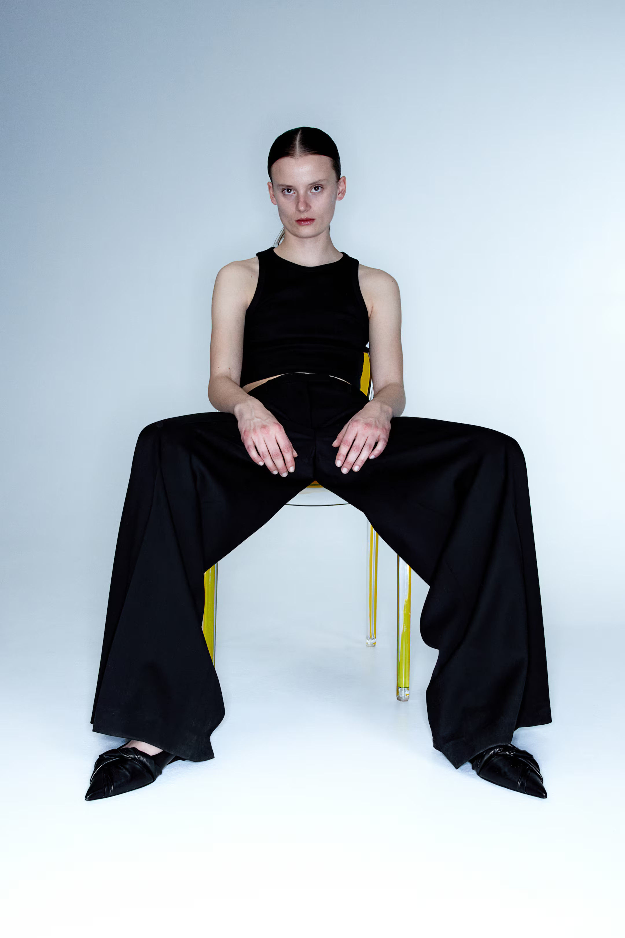 Cropped Tanktop - Ärmellos - Cropped - Schwarz - Ladies | H&M DE | H&M (DE, AT, CH, NL, FI)