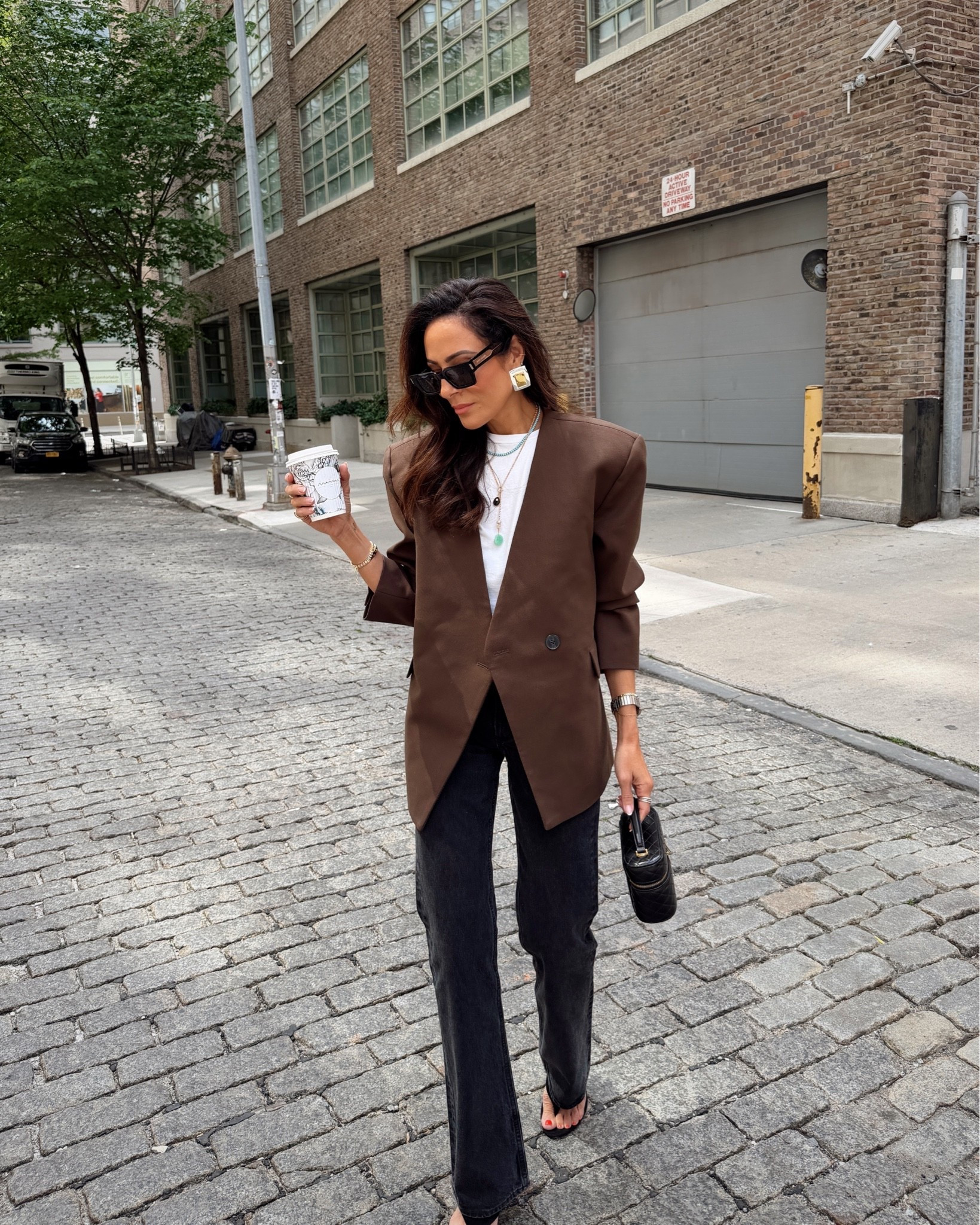 The blazer I now have in 2 colors, need the black! 🖤

#LTKSeasonal #LTKOver40
