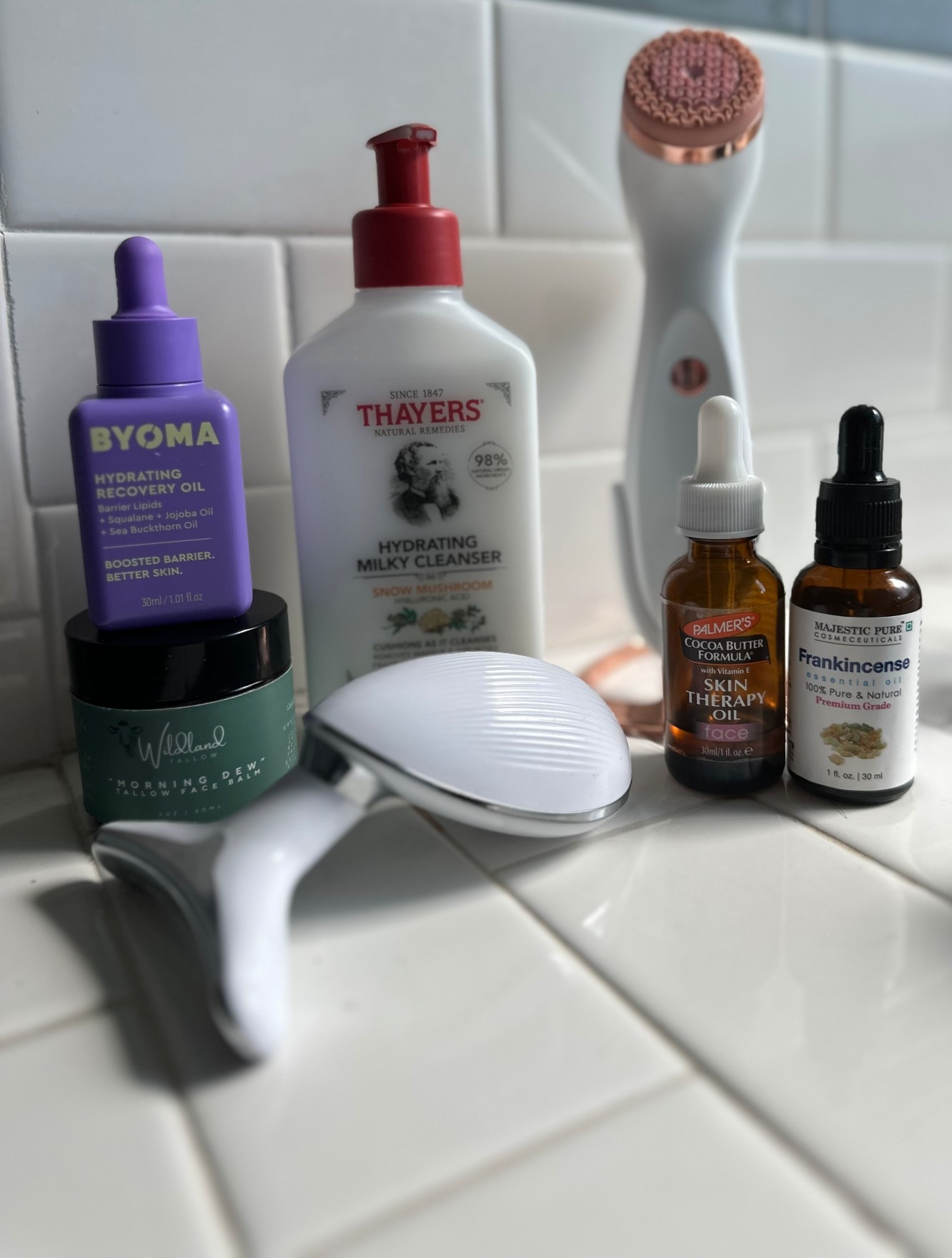 Gentle, hydrating, and barrier-loving ✨ My sensitive/dry skin lineup to keep the glow without the irritation 🤍

#LTKBeauty