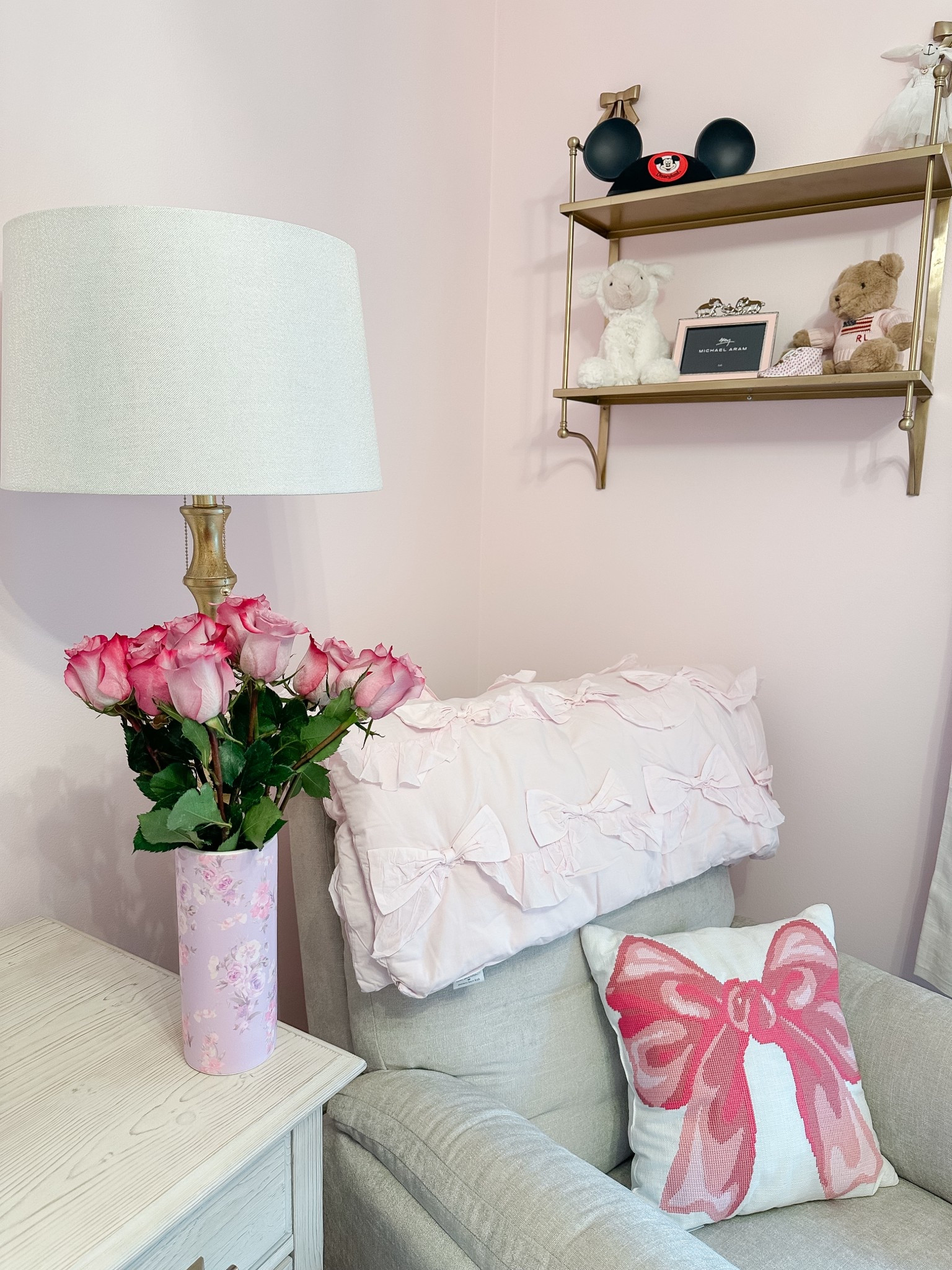 •My new favorite room. Thank you @victoriajbutton & @djara05 for the gorgeous flowers 🥲🥹• 

#LTKFindsUnder100 #LTKBaby