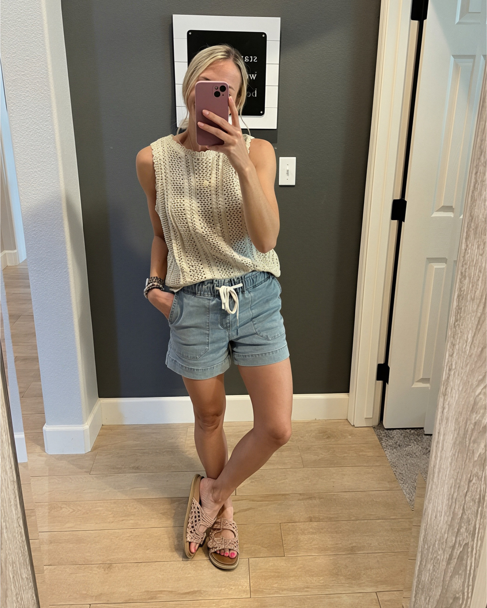 Love these comfy drawstring shorts! Spring capsule, casual outfits 

#LTKPetite #LTKmomlife