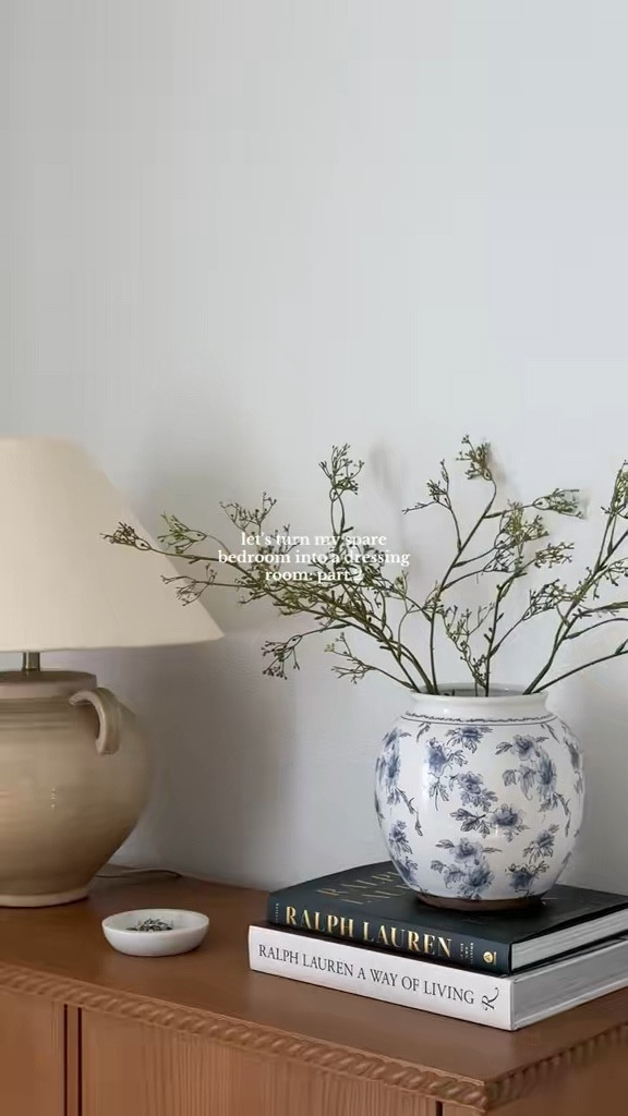 affordable home decor finds!

Walmart home, target home, studio McGee, Nancy meyers aesthetic, Ralph Lauren, marble drink table, linen chair, lamp, blue and white vase 

#LTKSeasonal #LTKHome #LTKSaleAlert