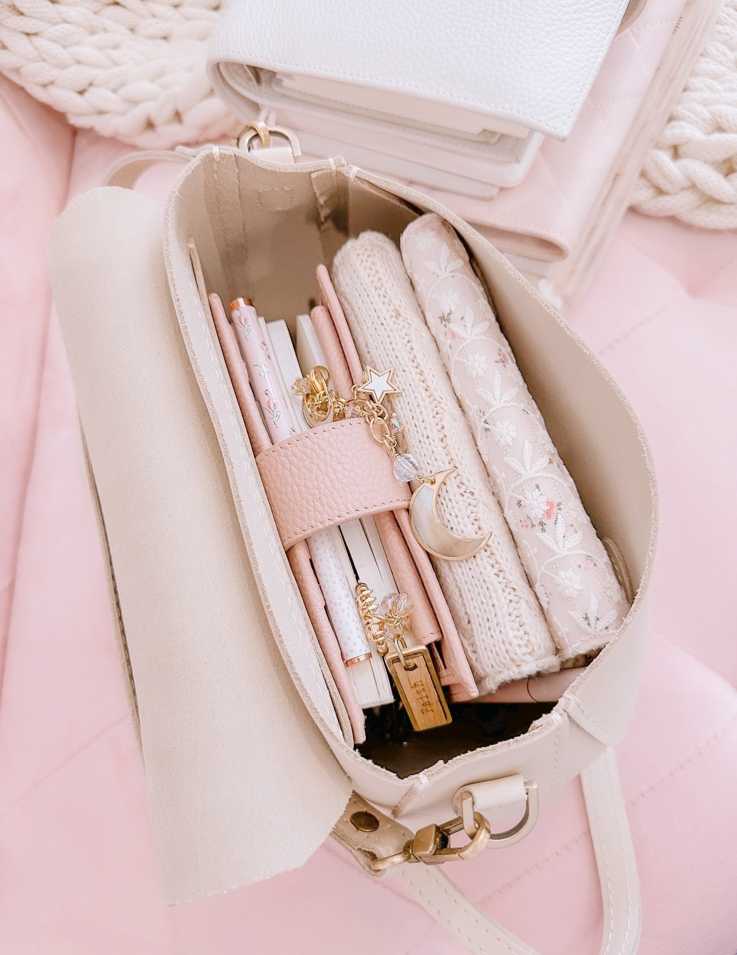 Gorgeous PORTLAND leather CROSSBODY BAG! 
30% OFF ENTIRE ORDER
NO CODE NEEDED. Just click this link

https://www.portlandleathergoods.com/?rstr=3568

#LTKFestival #LTKTravel #LTKSaleAlert