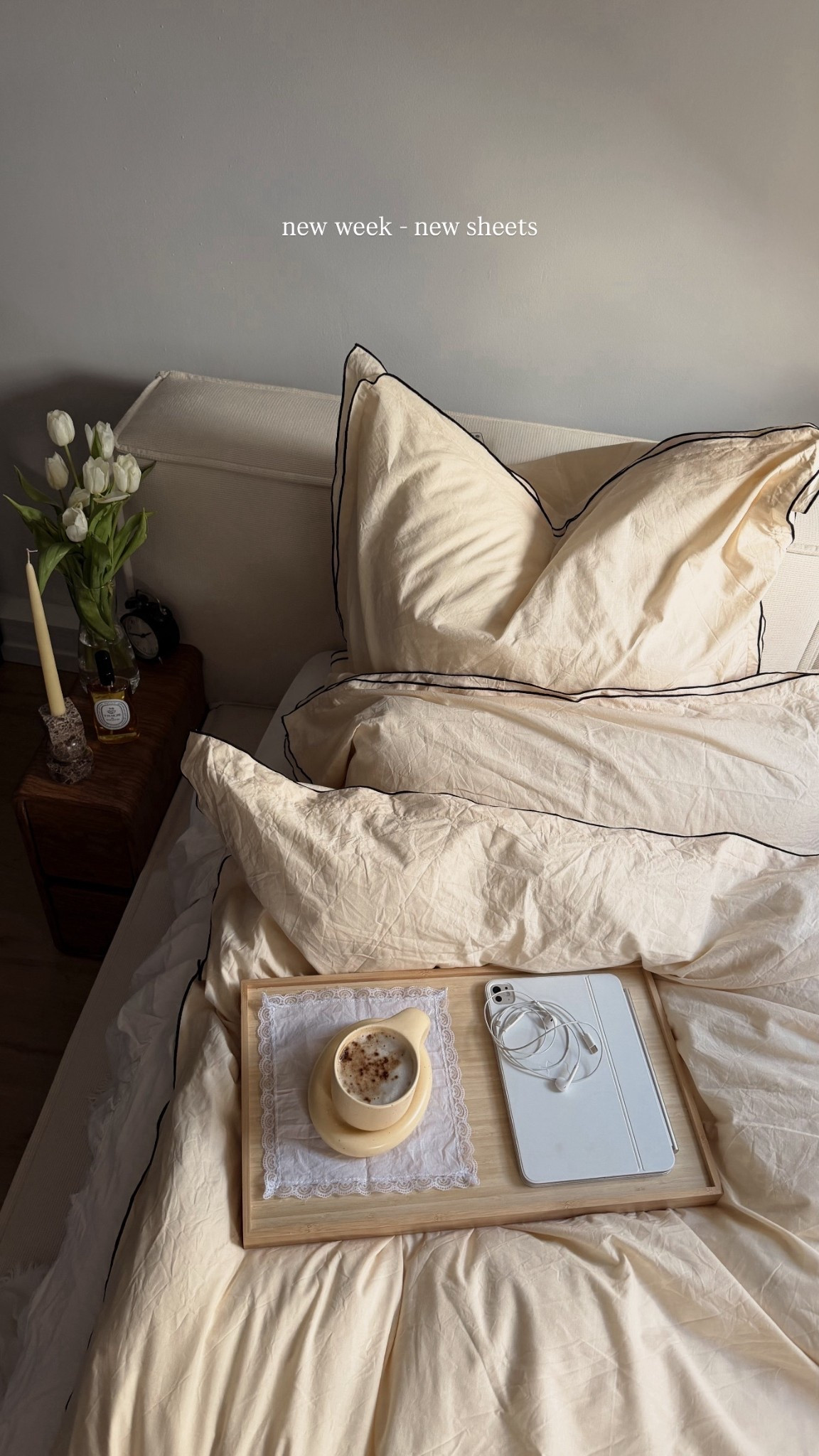 Butter yellow bedding 