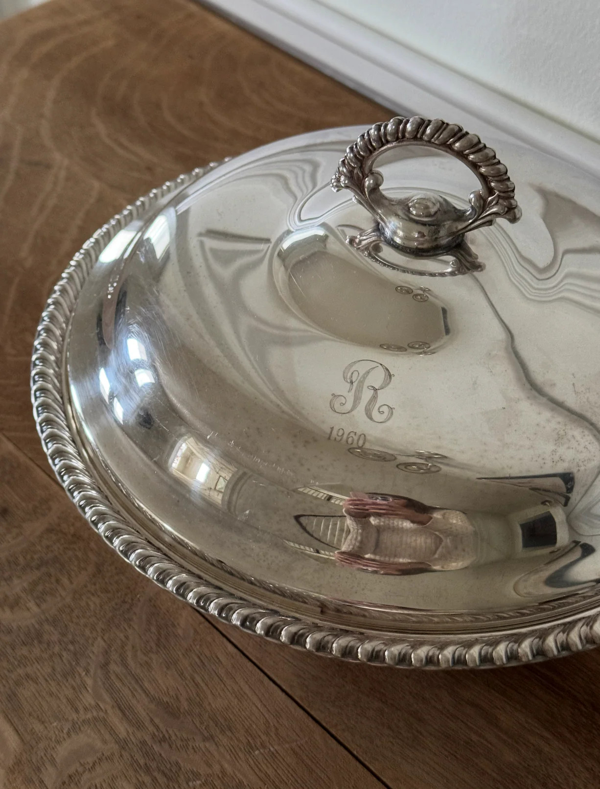 Mid-Century Round Silver Plated Casserole Dish | Cucina Cipoletti