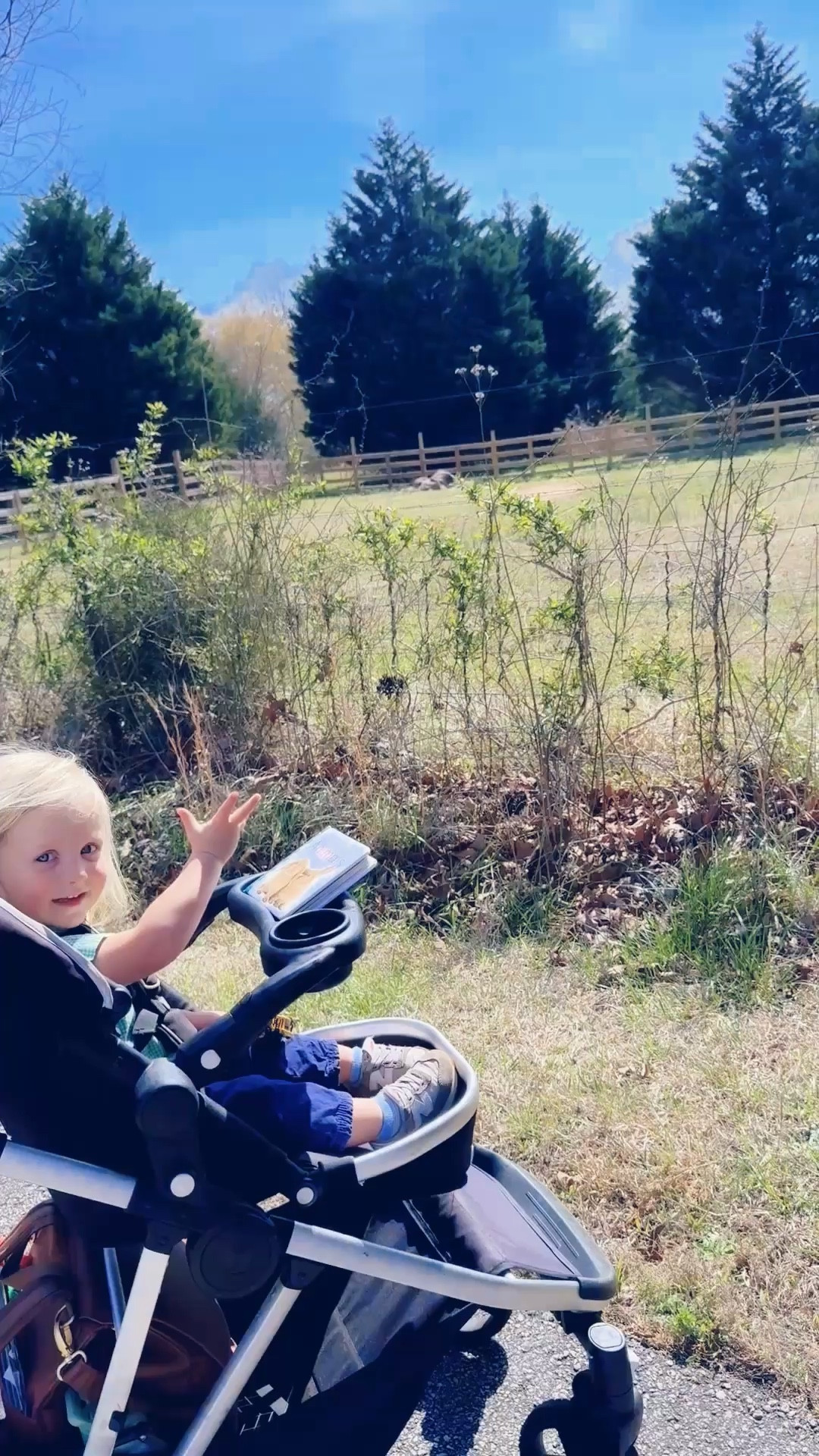 sweetest little time at the sweetest little park close to our farm - saying hi to the horsies 🐴 , walking the track ✨, and playing on the playground!! 🛝 