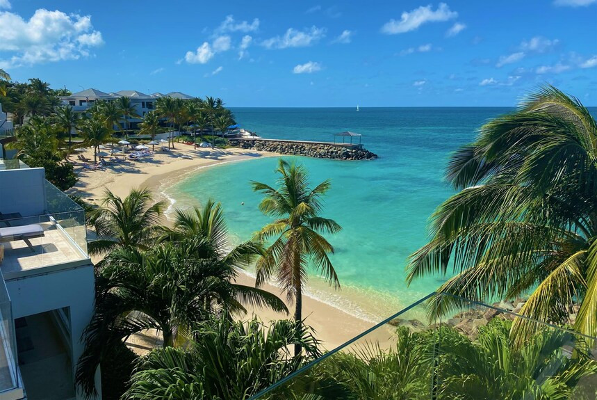 Hodges Bay Resort & Spa, an HQ Luxury Resort & Residences | Expedia (US)
