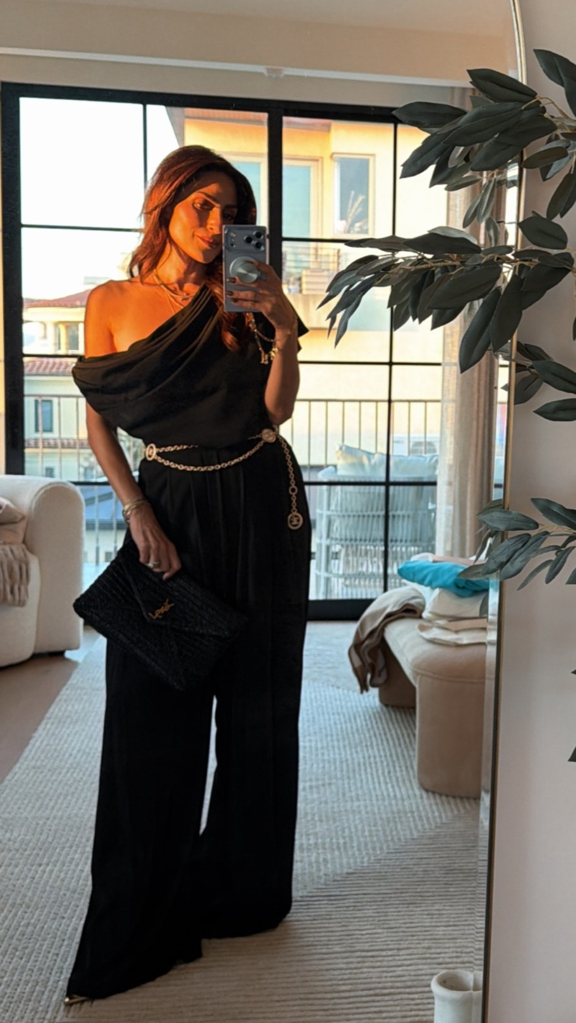 Jlux top & bottom size small

#LTKOver40 #LTKootd