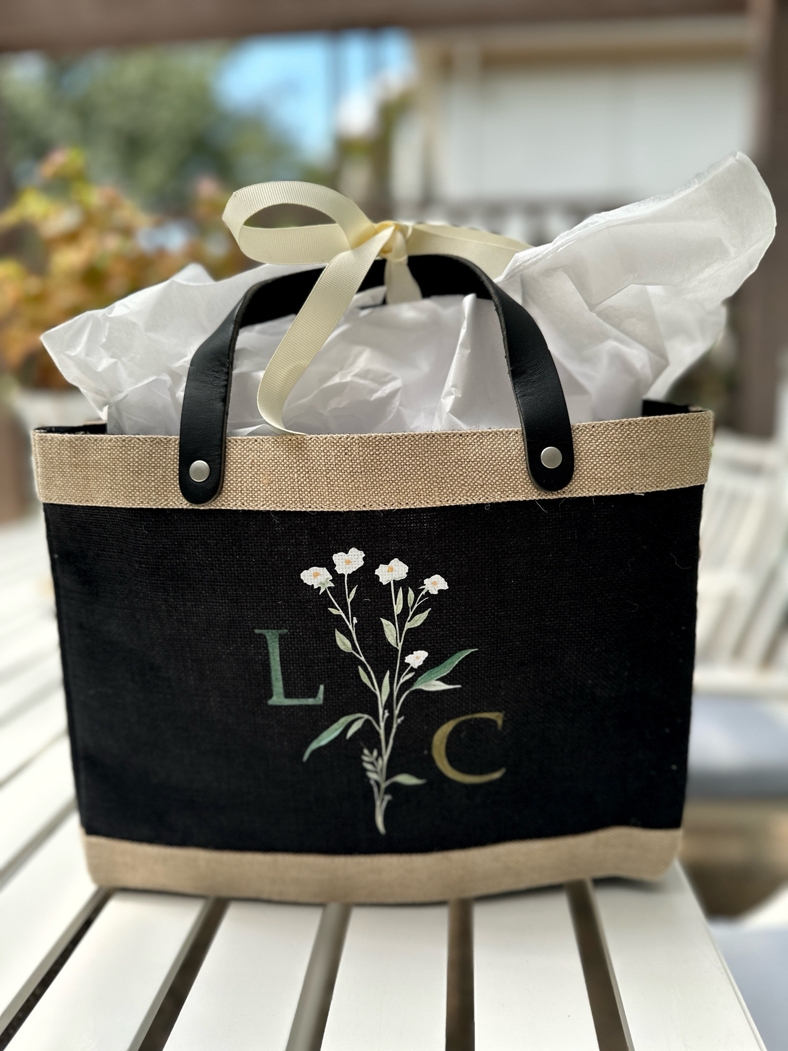 Love these @apolis bags you can customize for fabulous gifts! #ad 