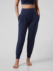 Salutation Jogger | Athleta