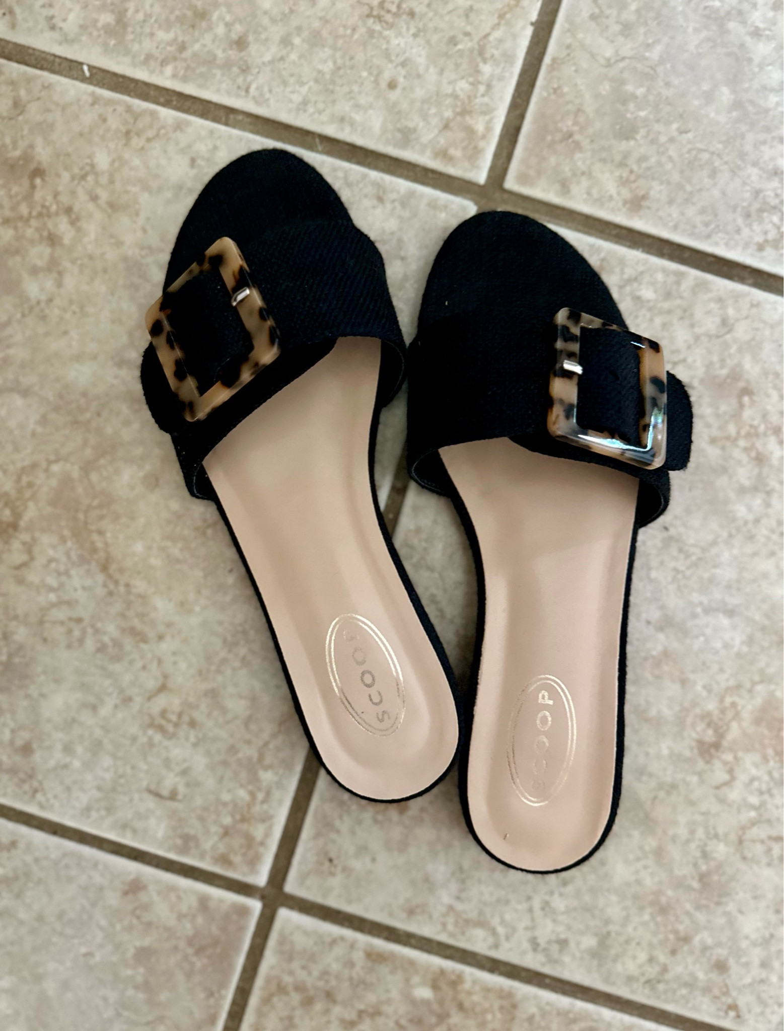 Sandals run TTS 💙 

summer- wide foot friendly- work shoes- date night shoes- summer sandals 

#LTKStyleTip #LTKShoeCrush