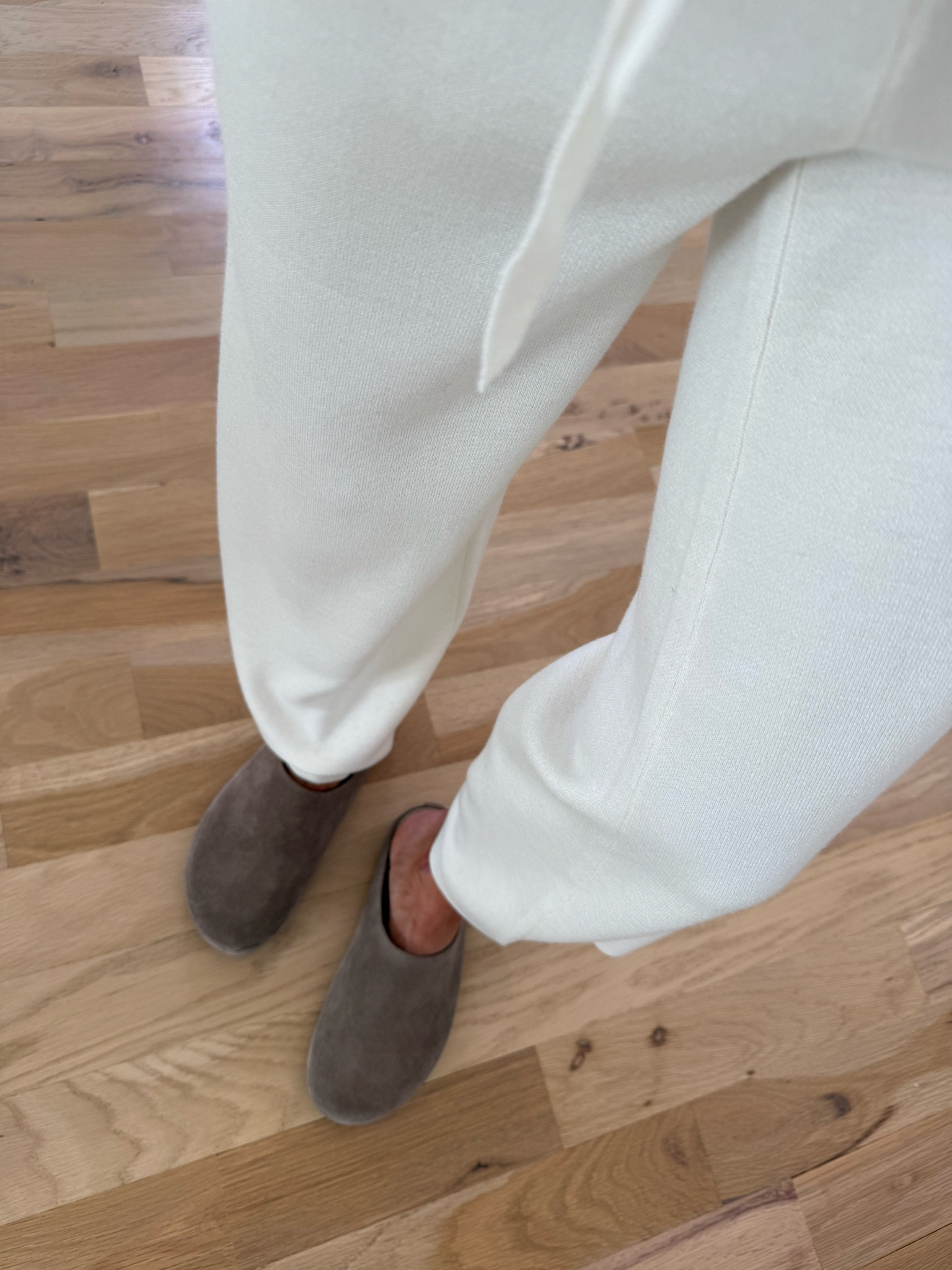 Trending clogs for spring so comfy travel outfit 

#LTKPetite #LTKootd #LTKgrwm