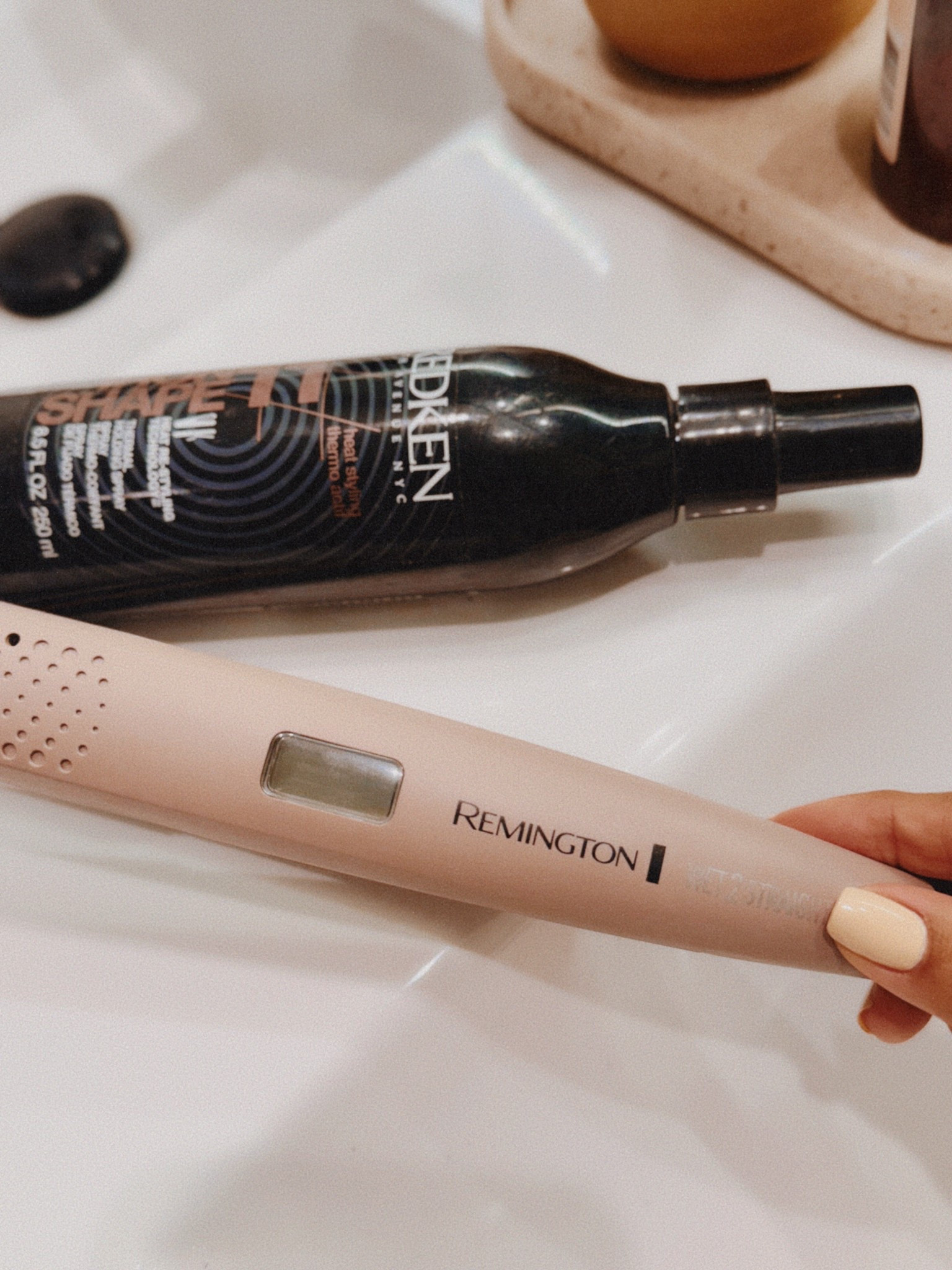 Plancha Remington y protector de calor 

#LTKBeauty