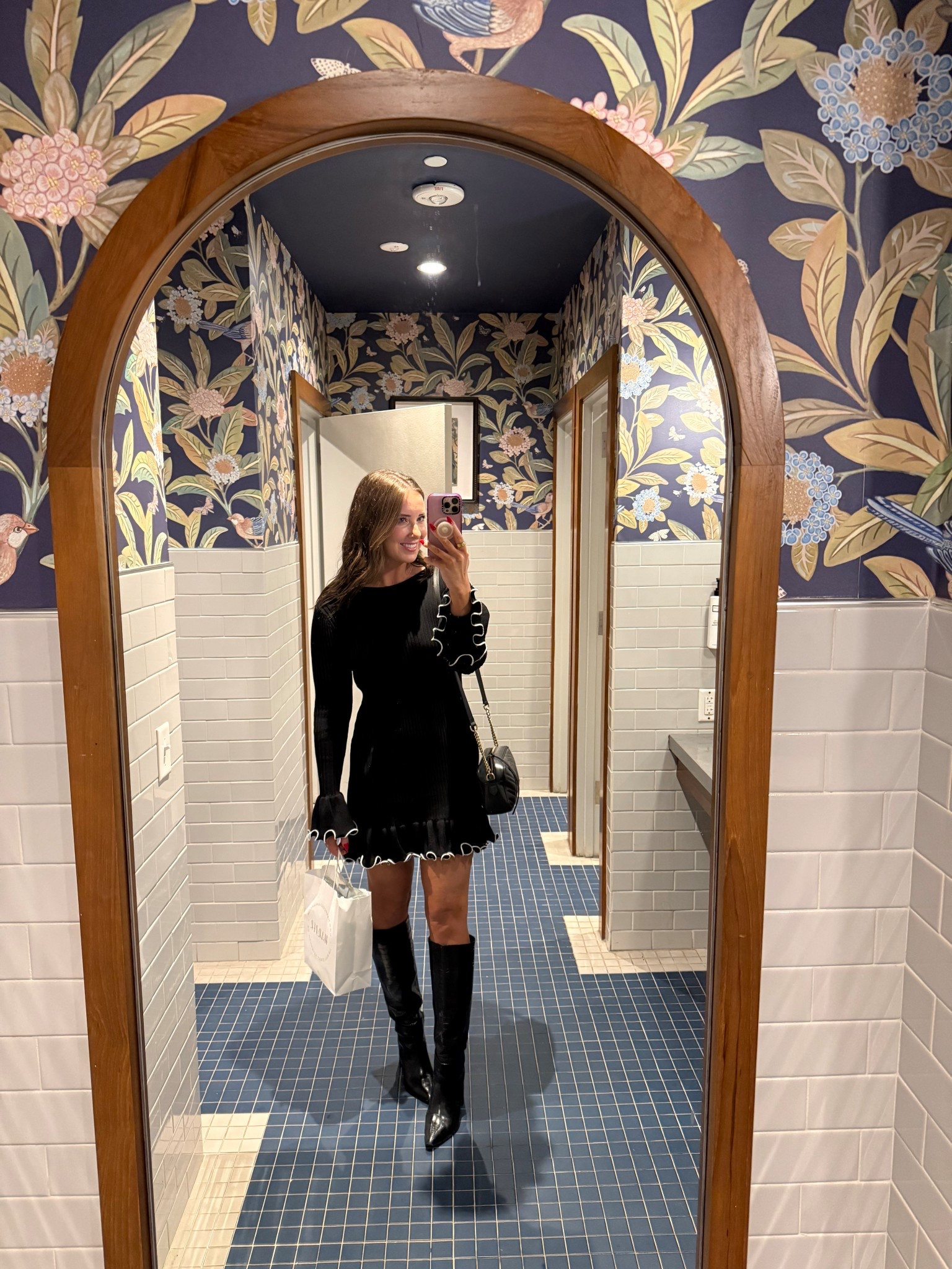 LBD Moment ✨

#LTKSaleAlert #LTKootd #LTKFindsUnder100