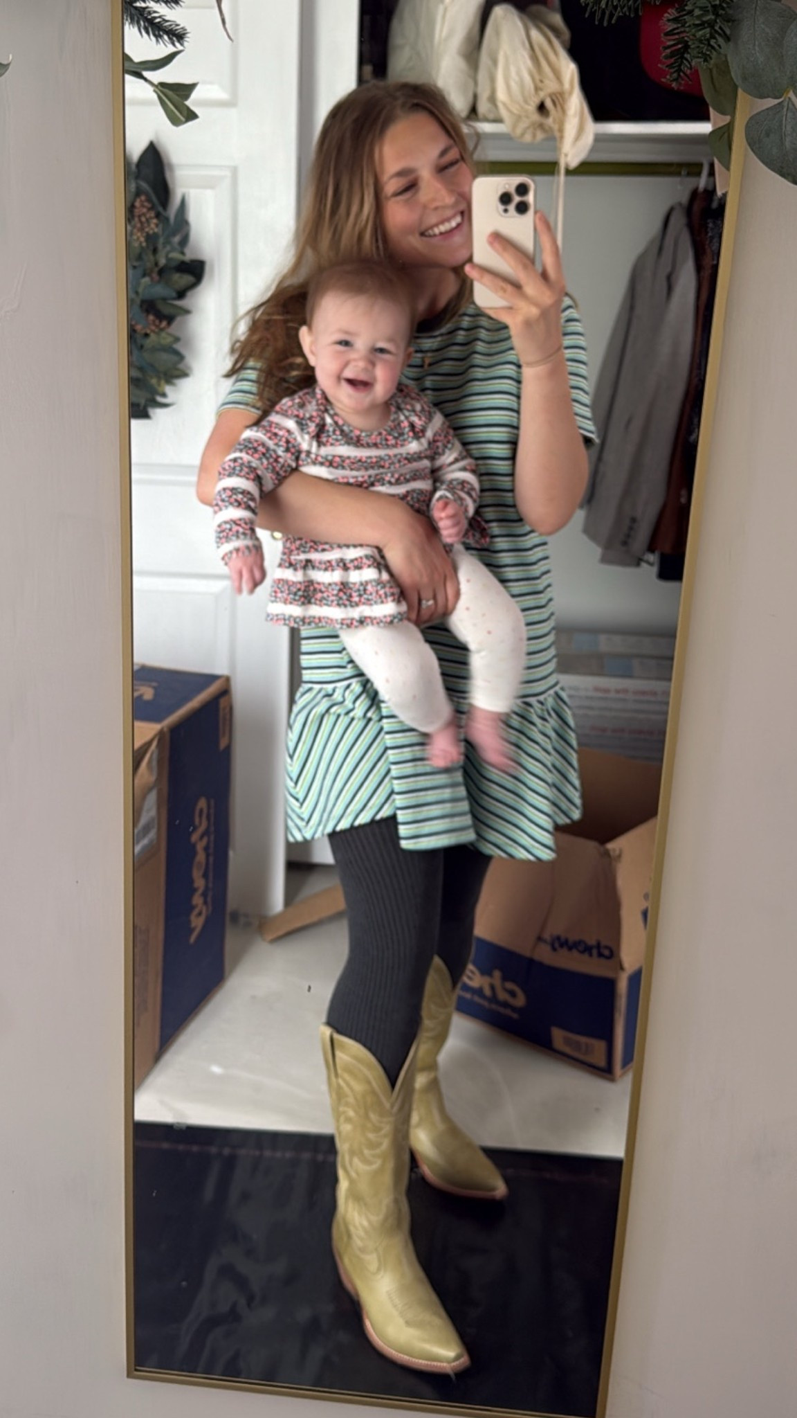 Casual Mother’s Day fit 💐

T-shirt dress, ootd, striped dress, green boots, cowgirl boots, tecovas

#LTKMothersDay #LTKmomlife
