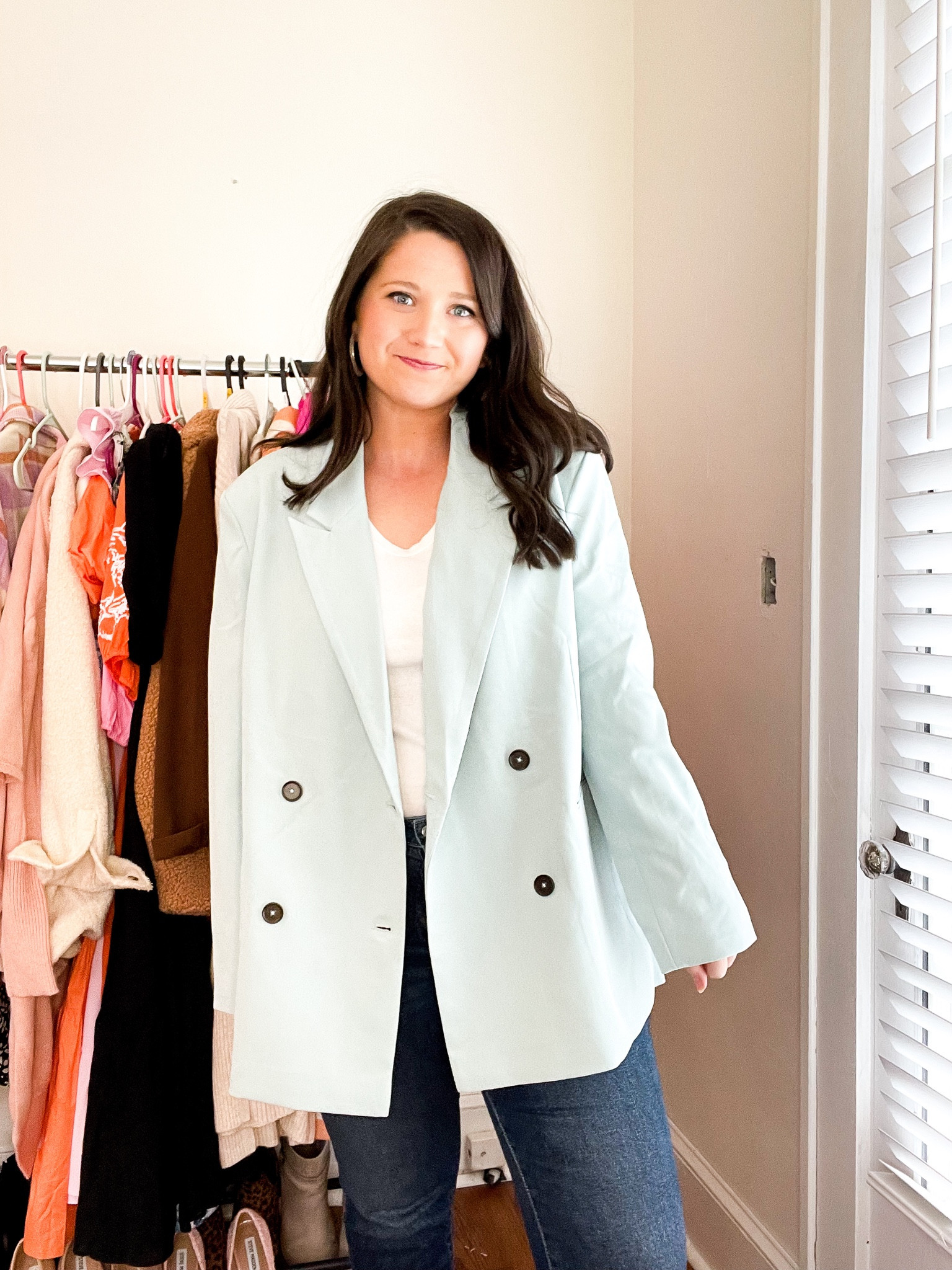 Spring blazer. Work outfits. Spring outfits. Oversized blazer. Walmart 