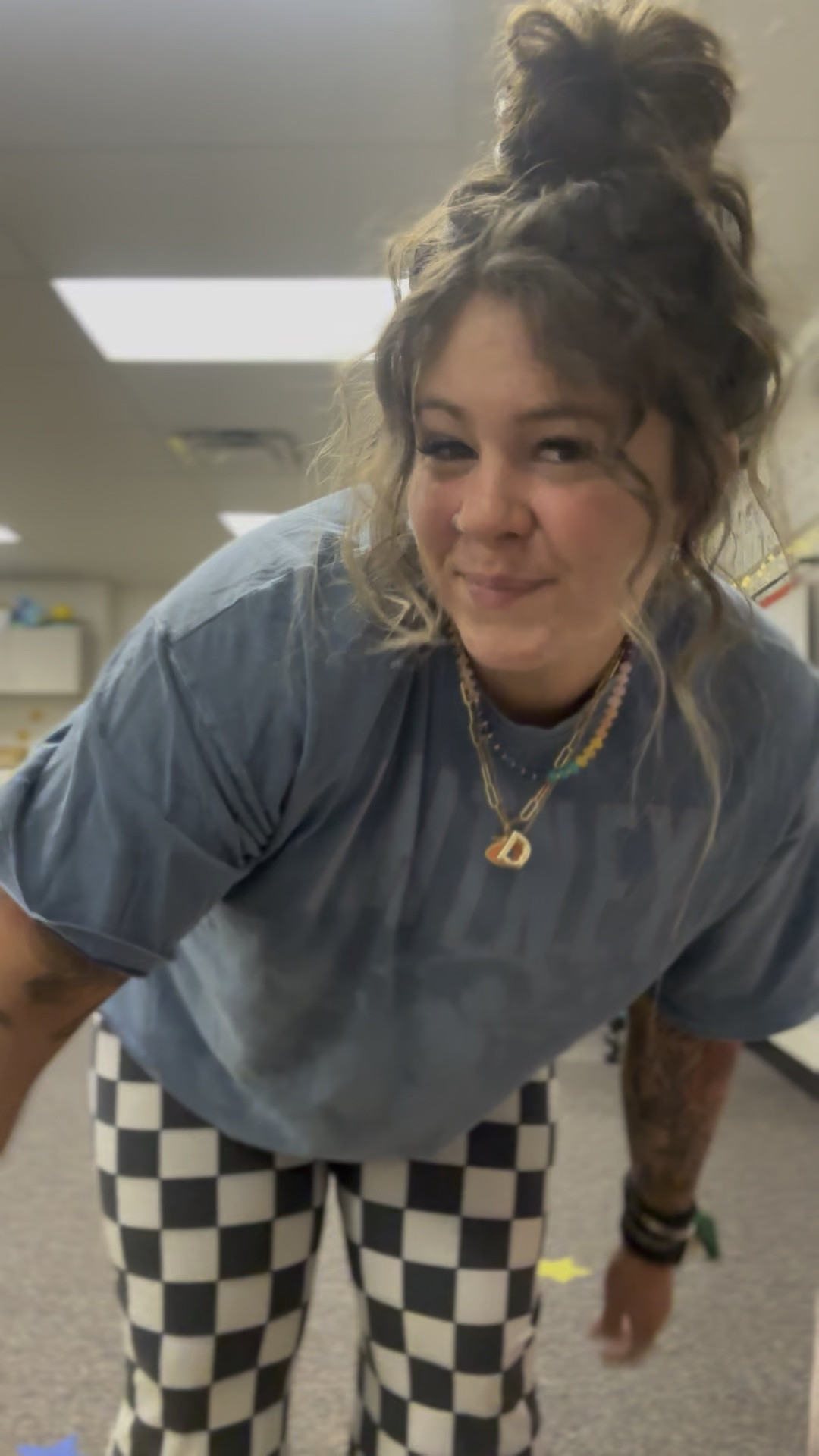 These checkered pants are always a fav to pull out with a fun graphic tee! 🏁💖

Teacher outfit // teacher ootd // teacher fit // kindergarten teacher // midsize // dopamine dressing // aerie 