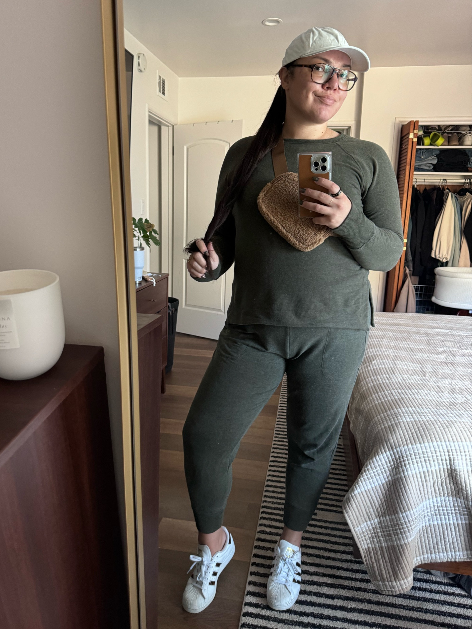 quick facial trip 🧖‍♀️ 

#LTKActive #LTKMidsize #LTKFitness