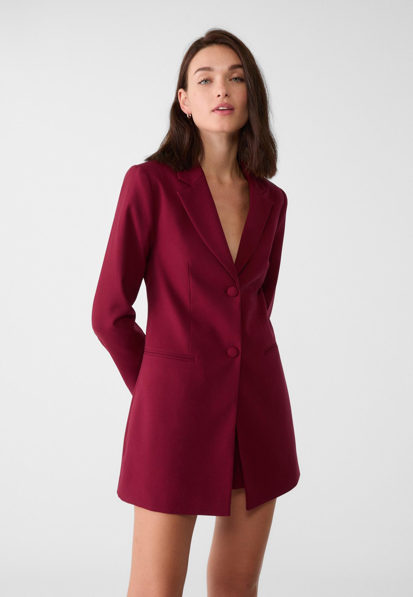 AusverkauftKurzer Jumpsuit mit Rückenausschnitt59,99 € inkl. MWSt./exkl. VersandkostenÄhnli... | Stradivarius DE