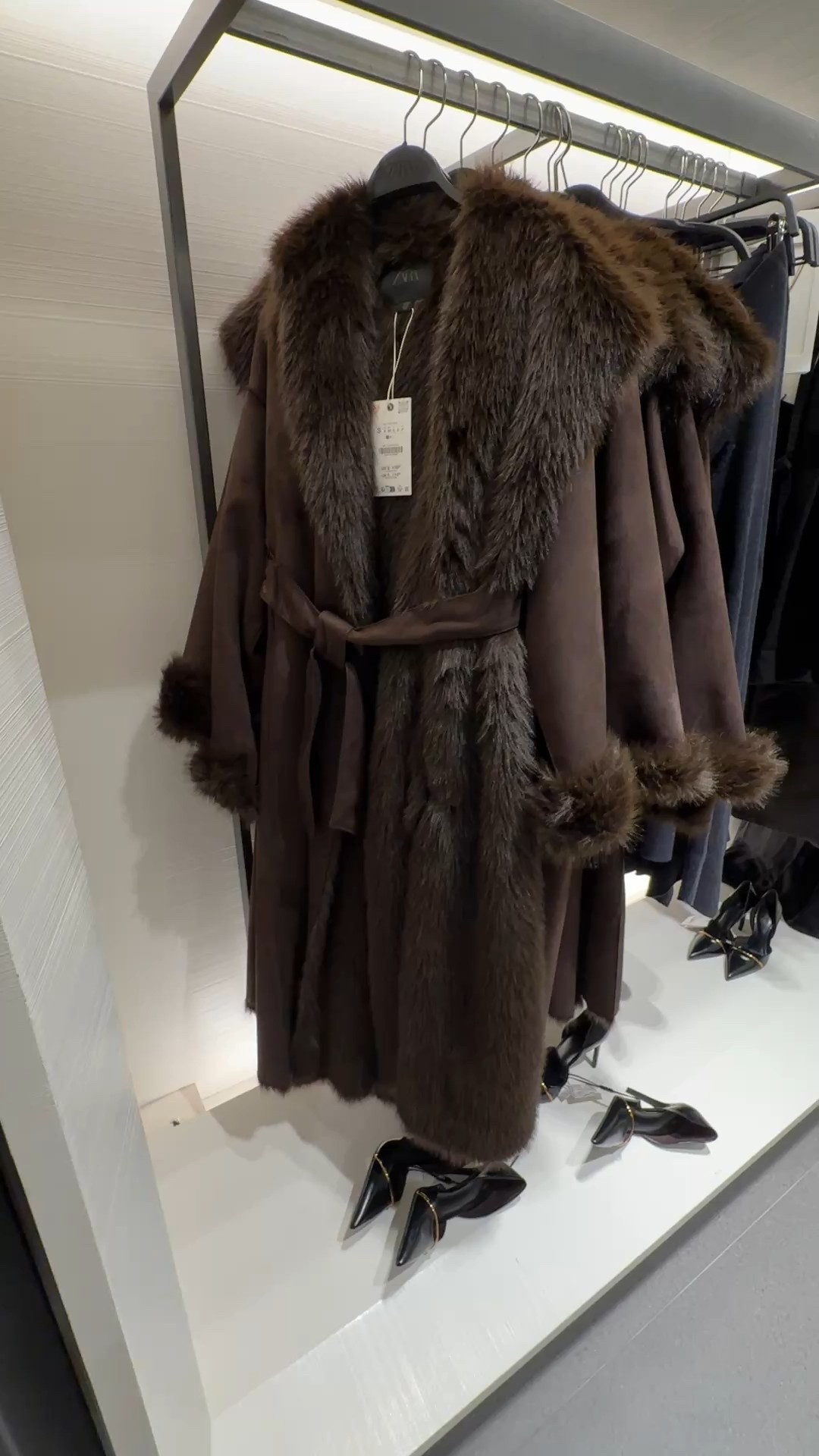 Faux fur belted trench coat!  

#LTKStyleTip