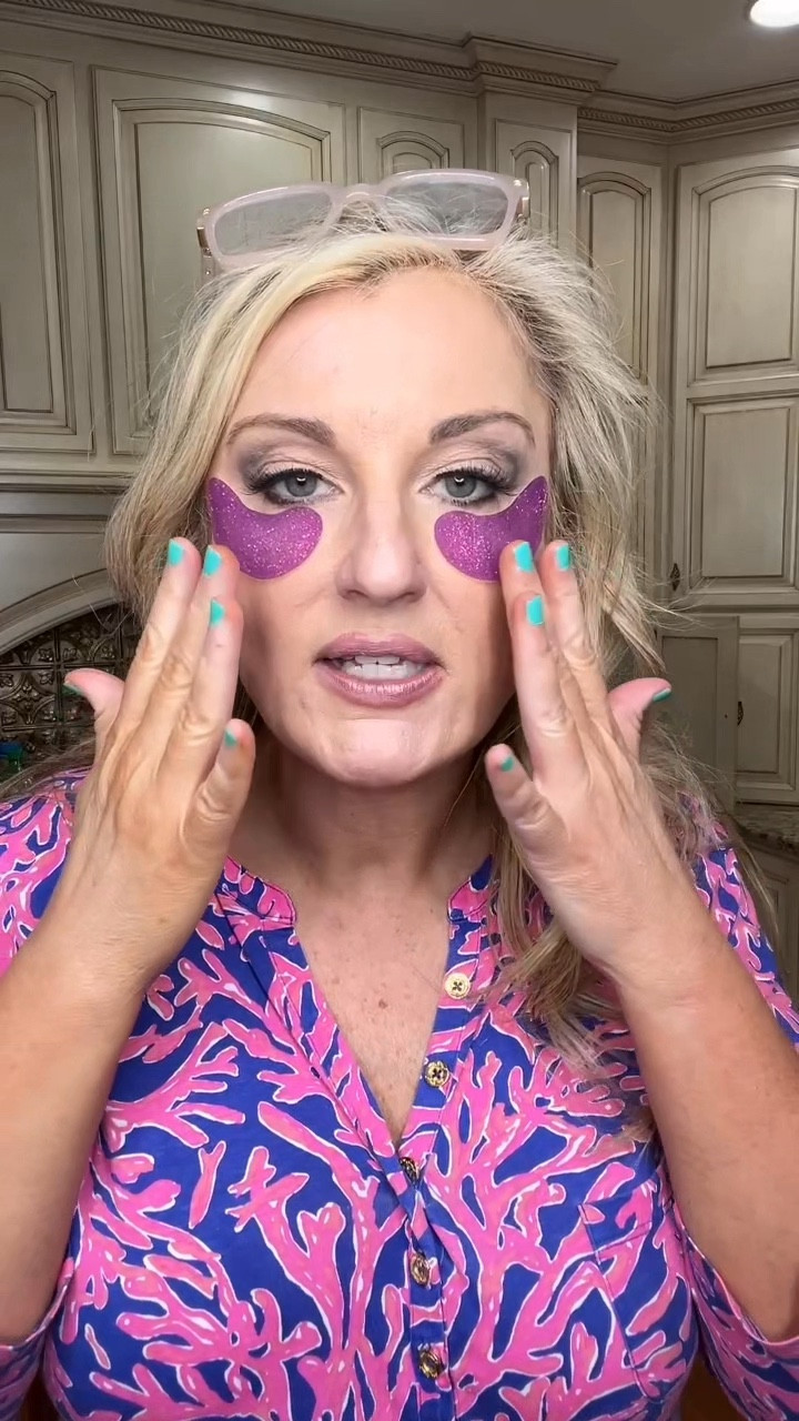 Collagen eye gels

#LTKFindsUnder50 #LTKOver40 #LTKBeauty