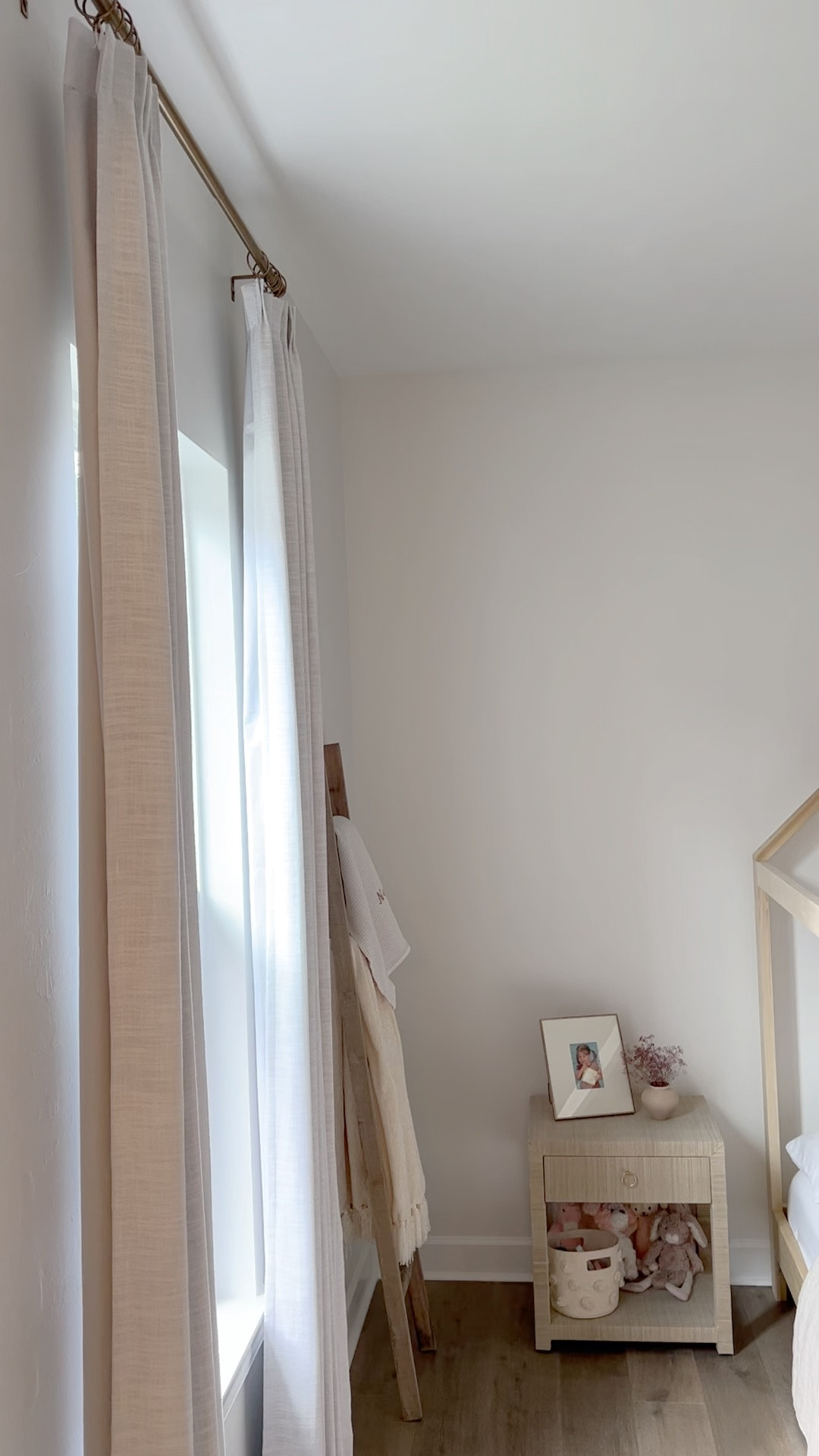 Flag Day sale! Everything is 12% off 


Curtain details:

Liz polyester linen
Beige white
Drape pleated
Blackout


#customdrapery #curtains #pleatedcurtains #twopagescurtains 

#LTKSaleAlert #LTKHome