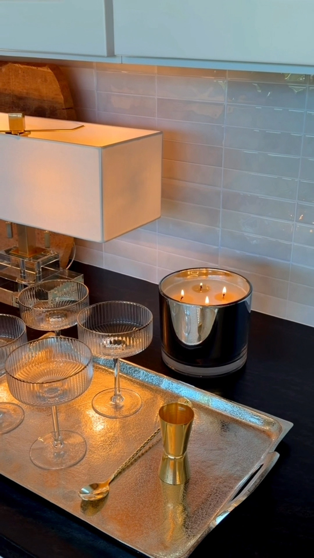 These peel & stick tiles made it to where I didn’t have to change my backsplash! 😍 

Neutral home decor 
Kitchen makeover 
Kitchen hacks 
Kitchen Inspo 

Summerthompsonstyles

#LTKSaleAlert #LTKHome #LTKU