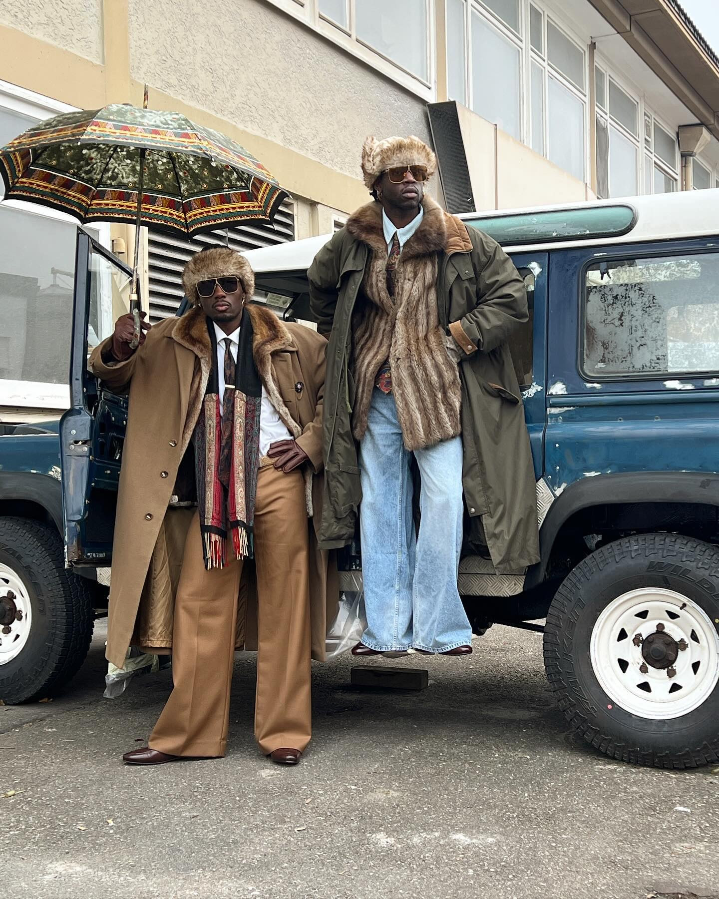 The Akikuma „fur, flare, and four wheels“ Outfit
